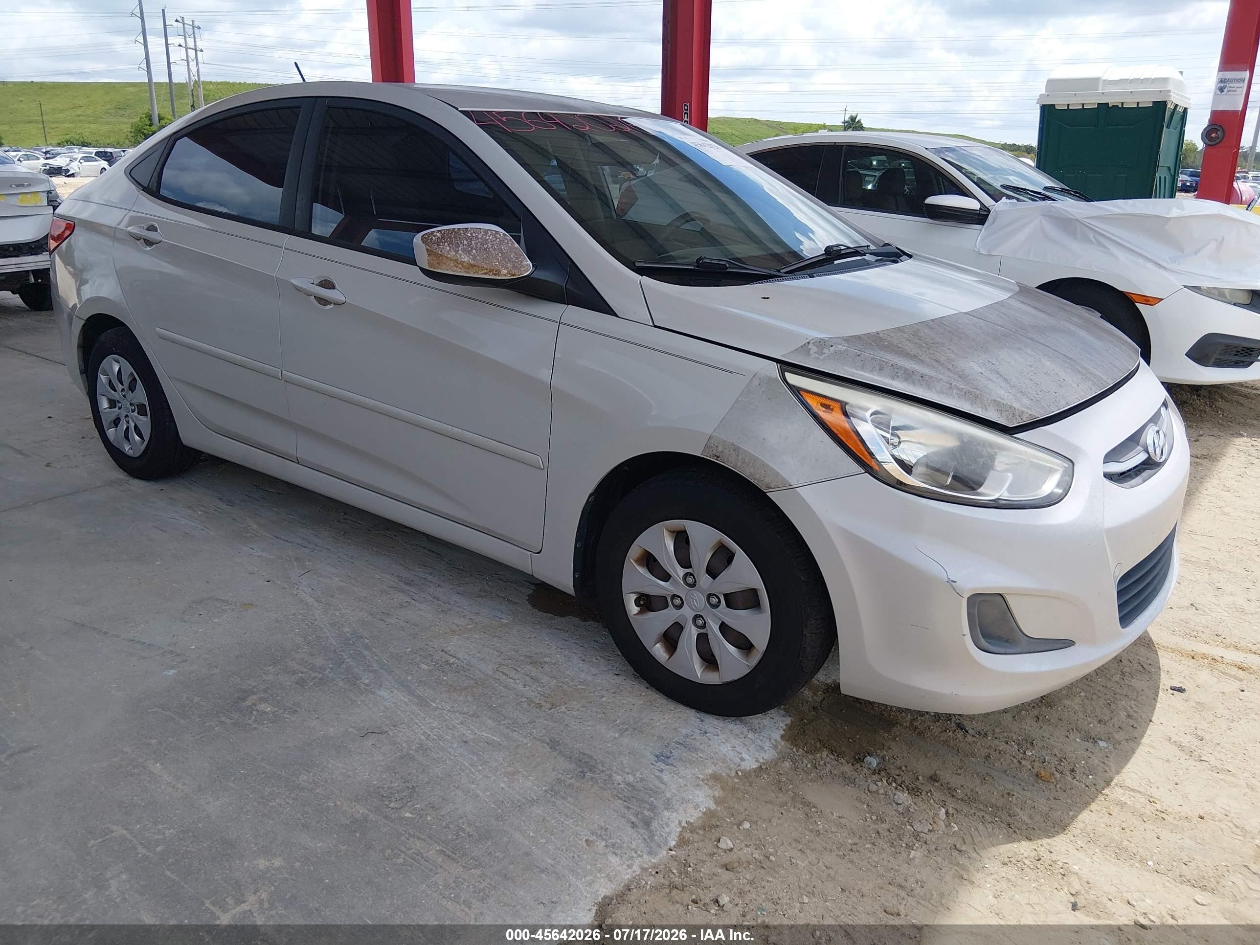 2016 Hyundai Accent SE, VIN KMHCT4AE6GU161604 — Normal wear