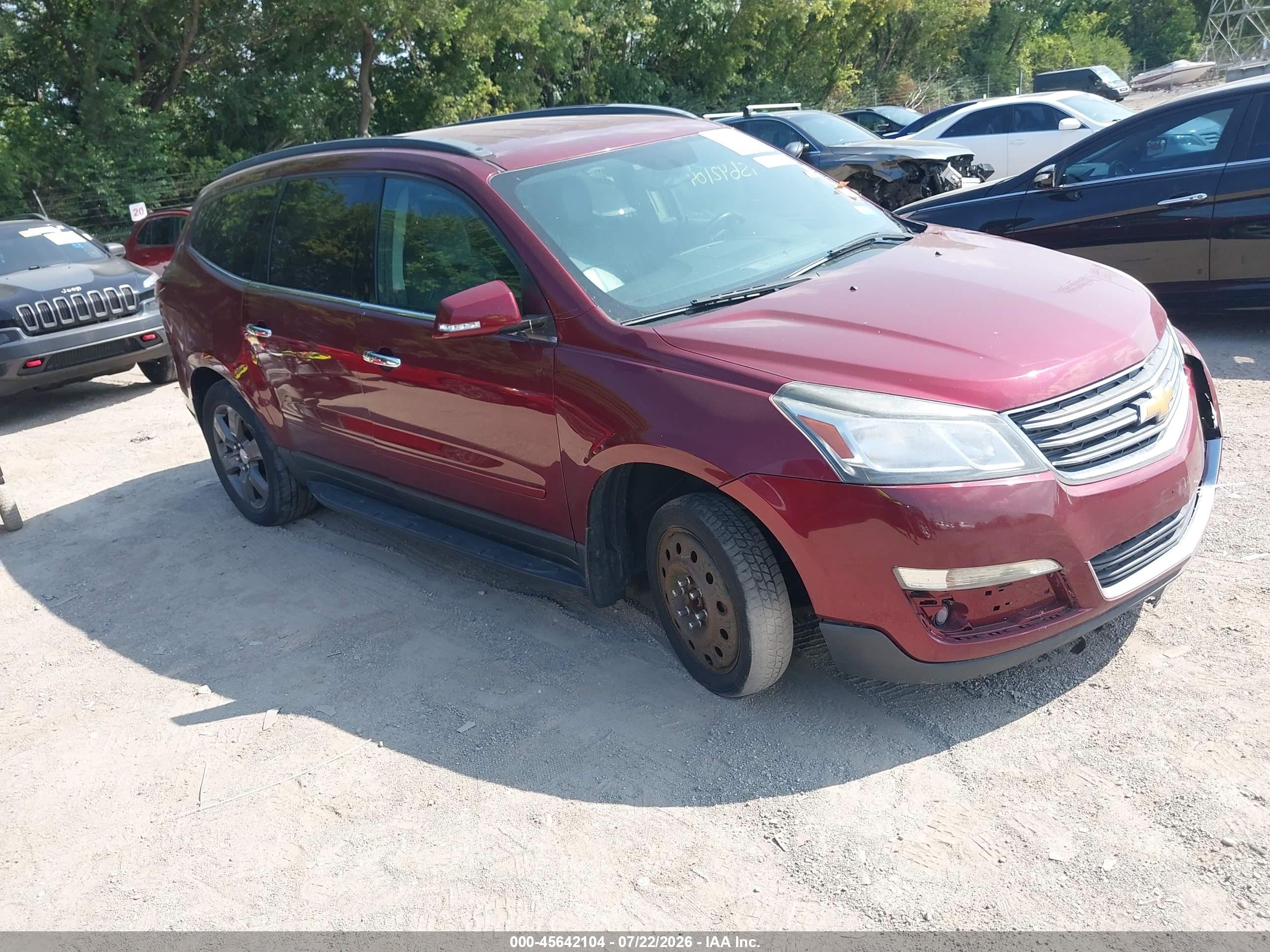 2017 Chevrolet Traverse LT, VIN 1GNKVHKDXHJ344375 — Front end