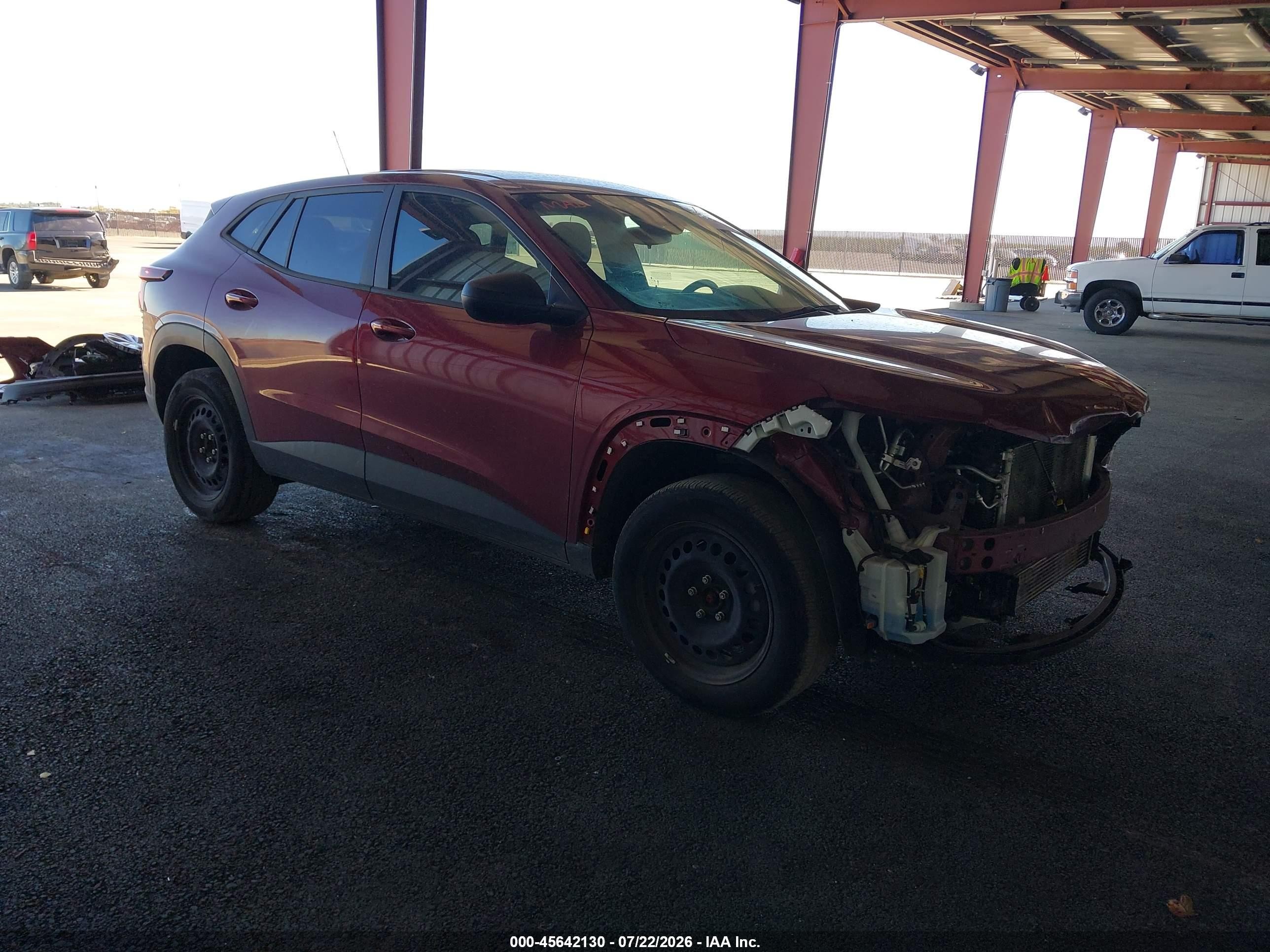 2024 Chevrolet Trax LS, VIN KL77LFE23RC246357 — Front end