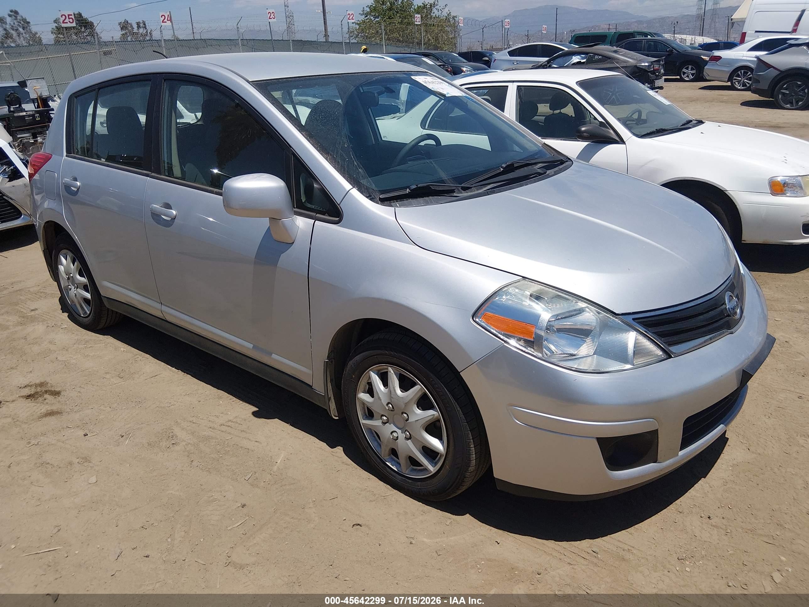 2011 Nissan Versa S, VIN 3N1BC1CPXBL425412 — Front end