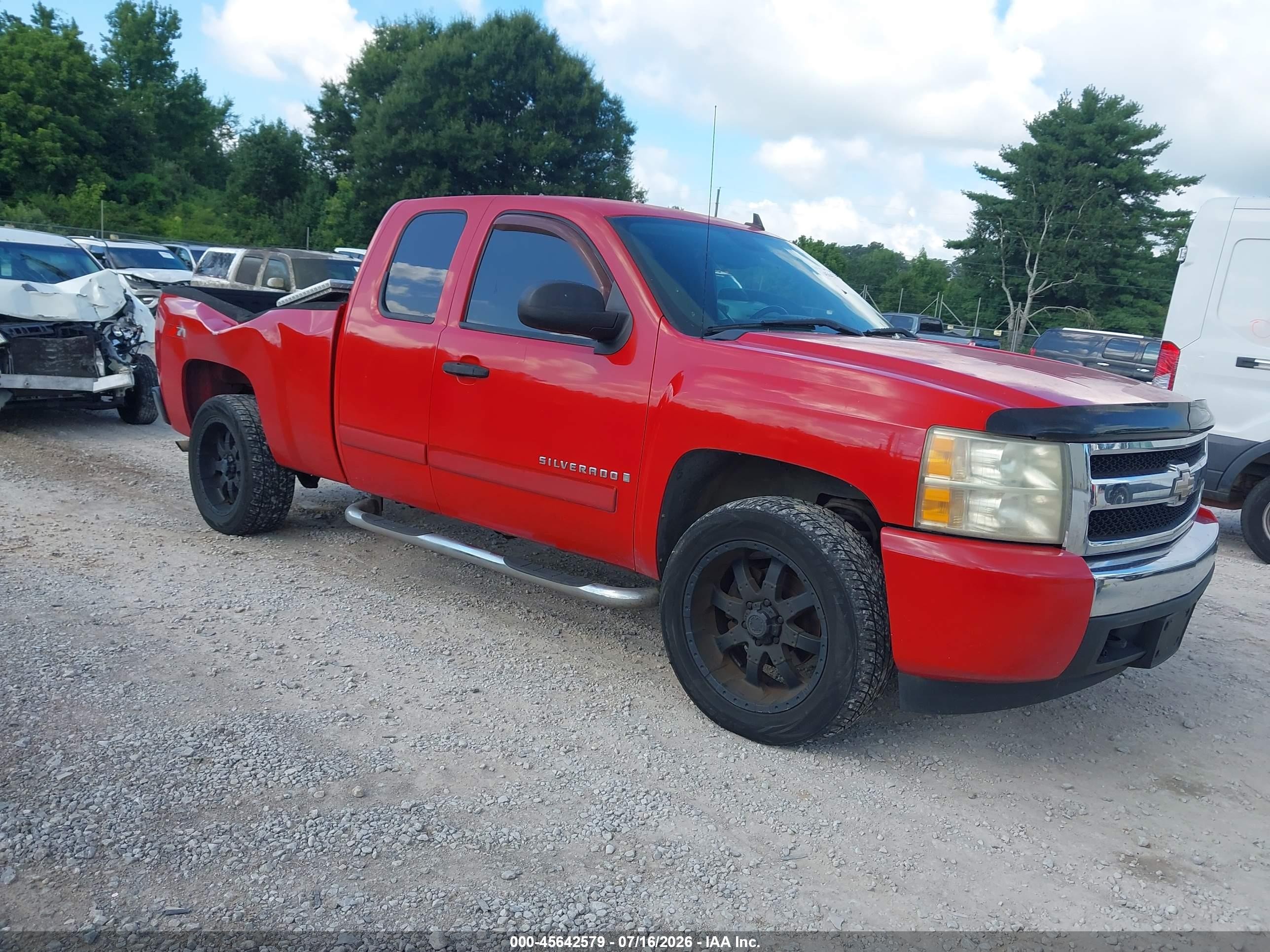 2007 Chevrolet Silverado 1500 LTZ, VIN 1GCEC19J67Z510065 — Стихия