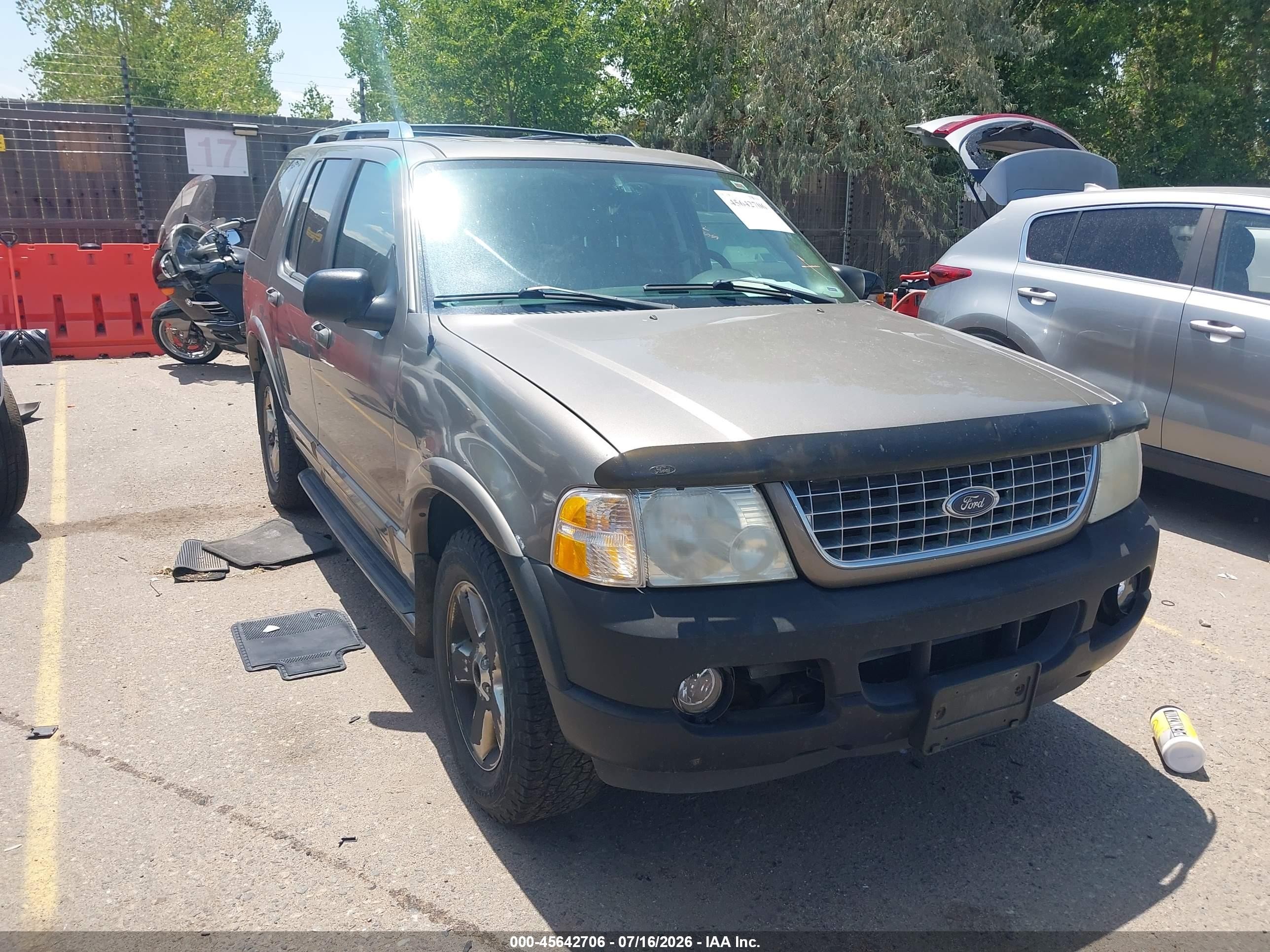 2003 Ford Explorer Limited, VIN 1FMDU85W83ZA18257 — Normal wear