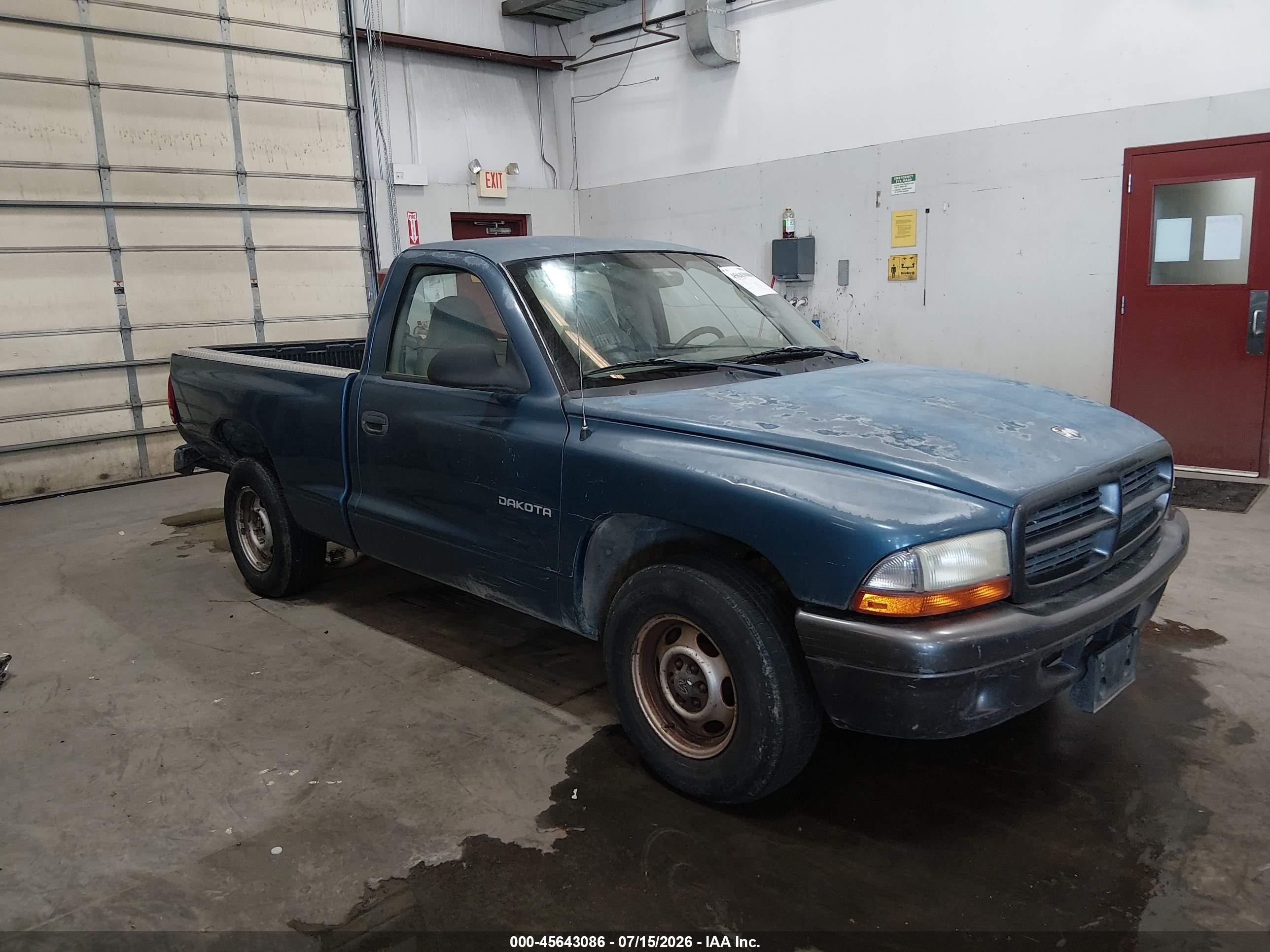 2002 Dodge Dakota, VIN 1B7FL16X92S601975 — Rear end