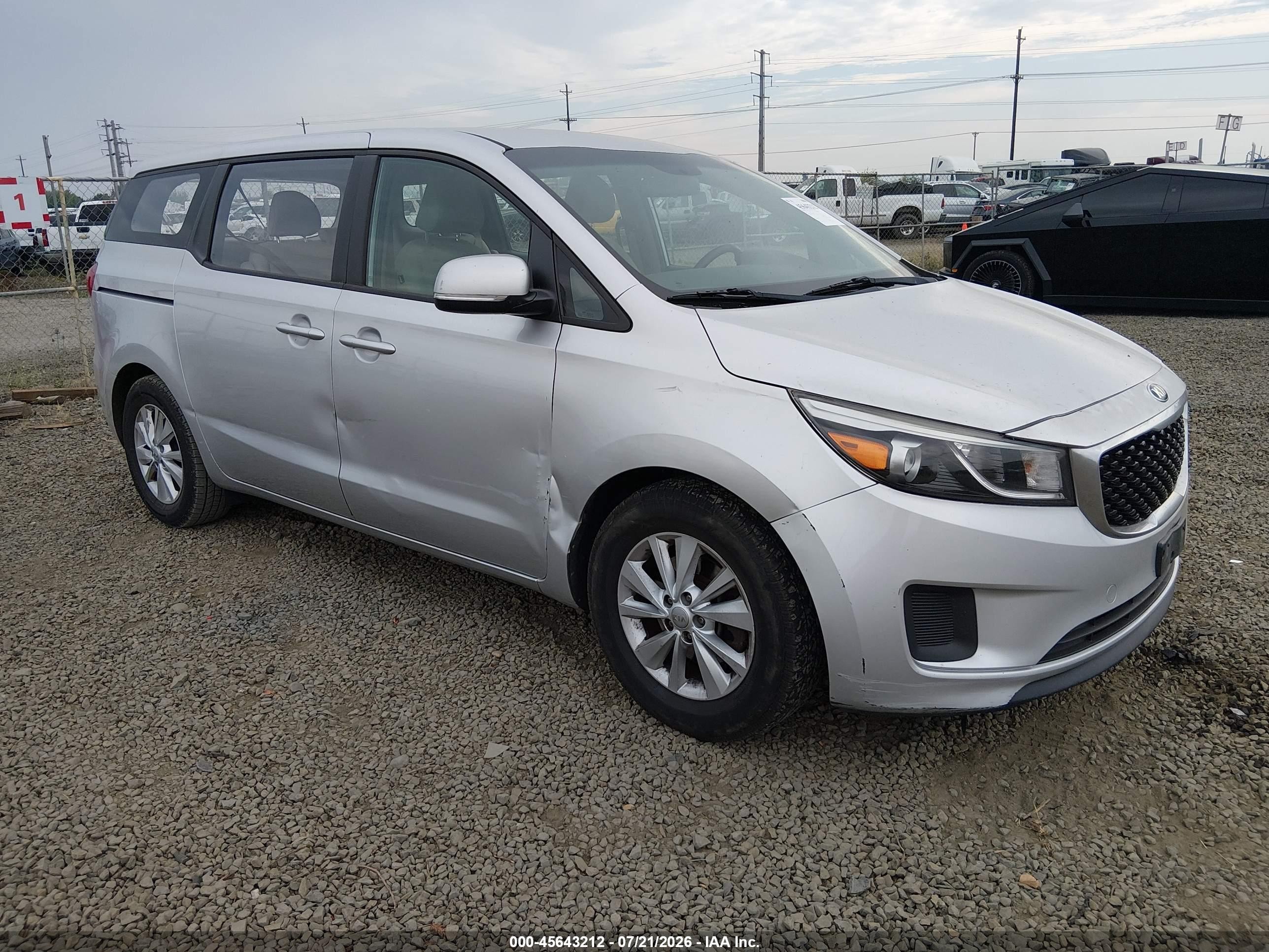 2016 Kia Sedona L, VIN KNDMA5C14G6182664 — Normal wear