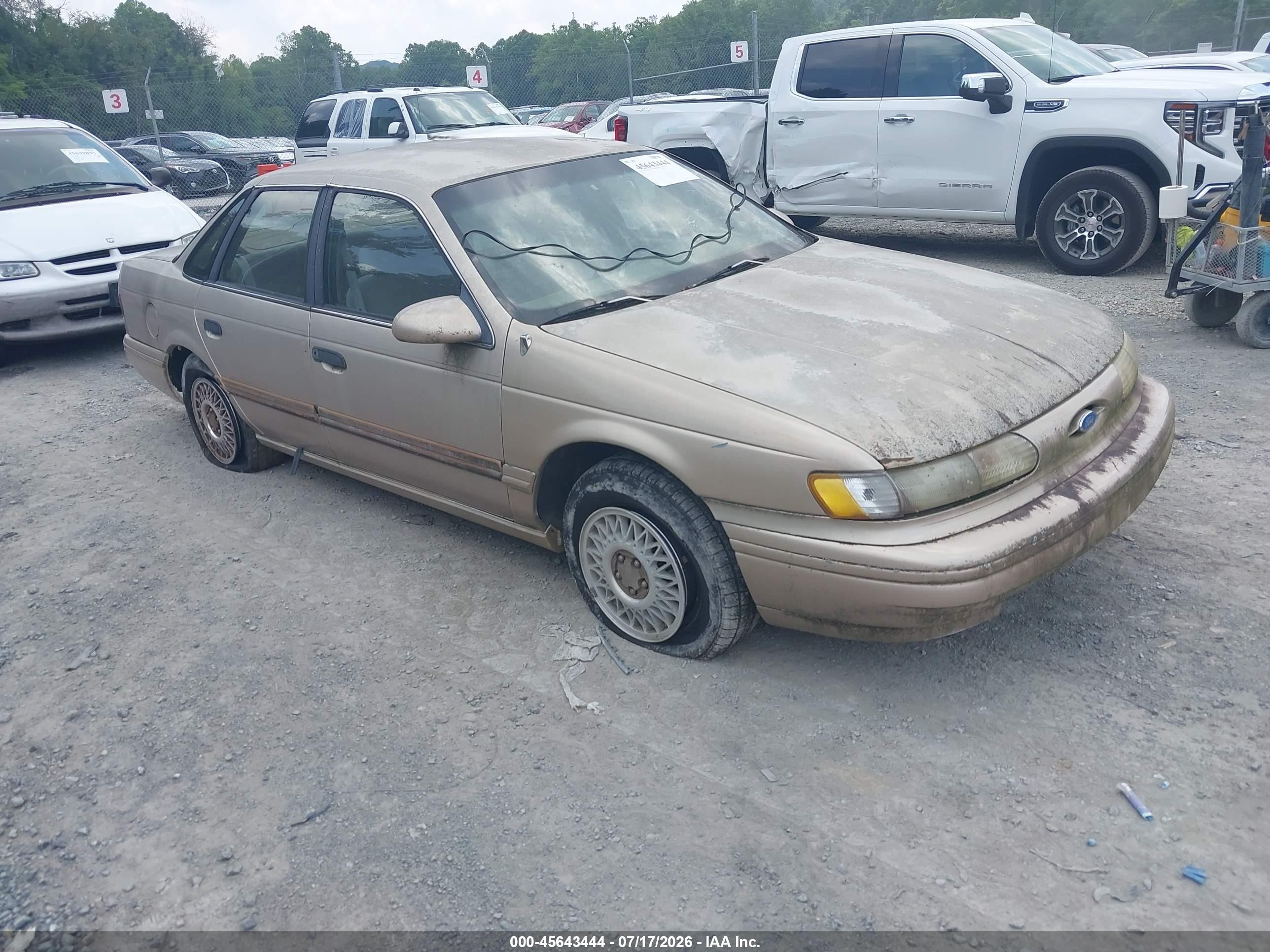 1993 Ford Taurus GL, VIN 1FALP52U3PA252812 — Normal wear