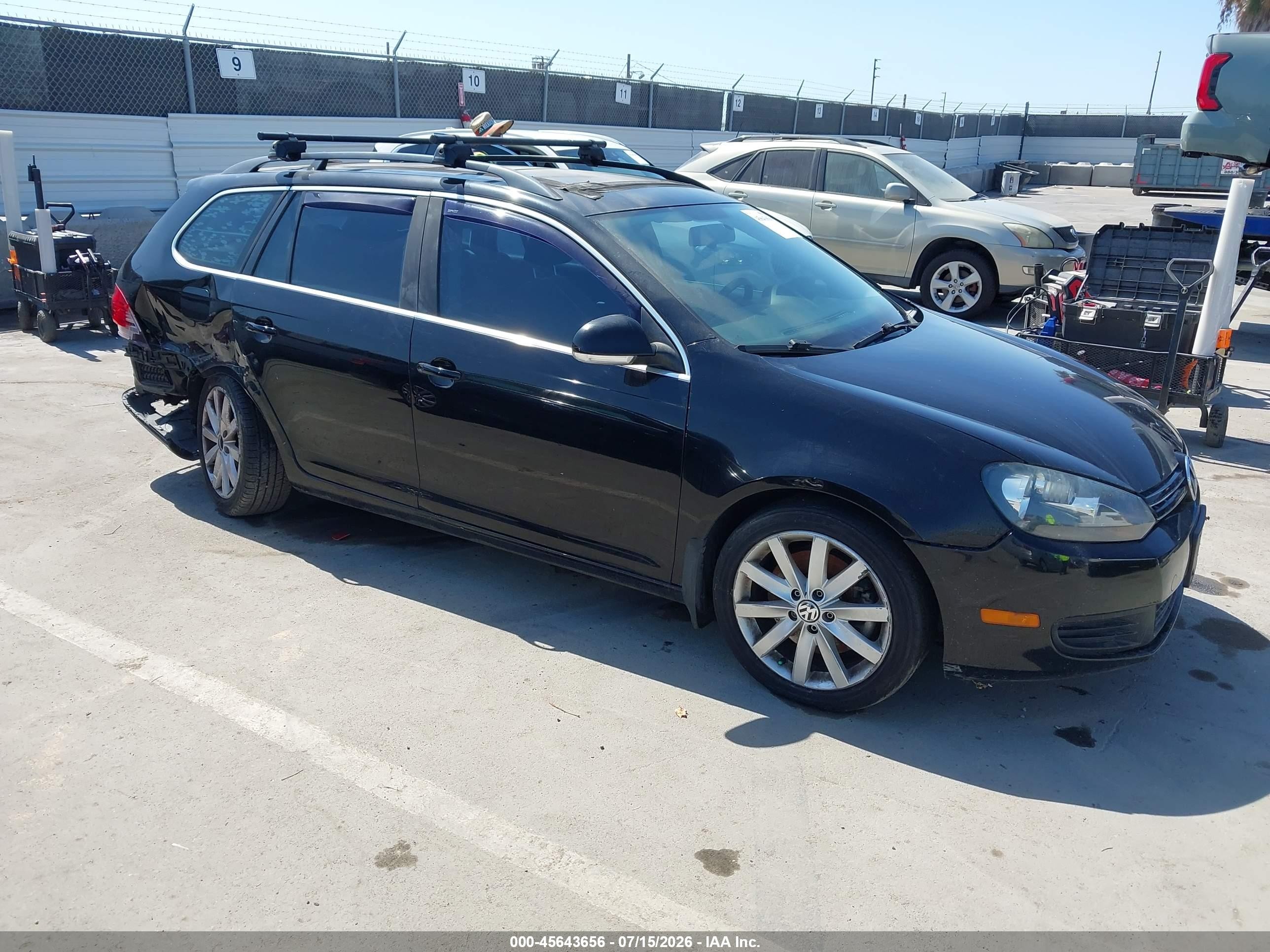 2013 Volkswagen Jetta TDI w/Sunroof & Nav, VIN 3VWPL7AJ2DM671773 — Rear end