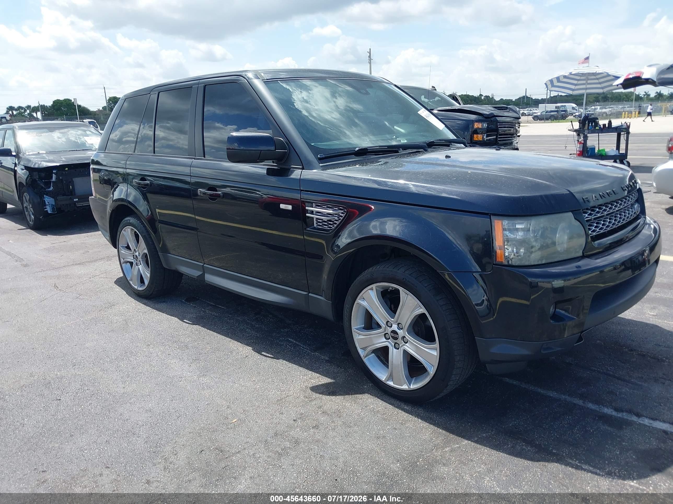 2012 Land Rover Range Rover Sport HSE Lux, VIN SALSK2D48CA721816 — Side