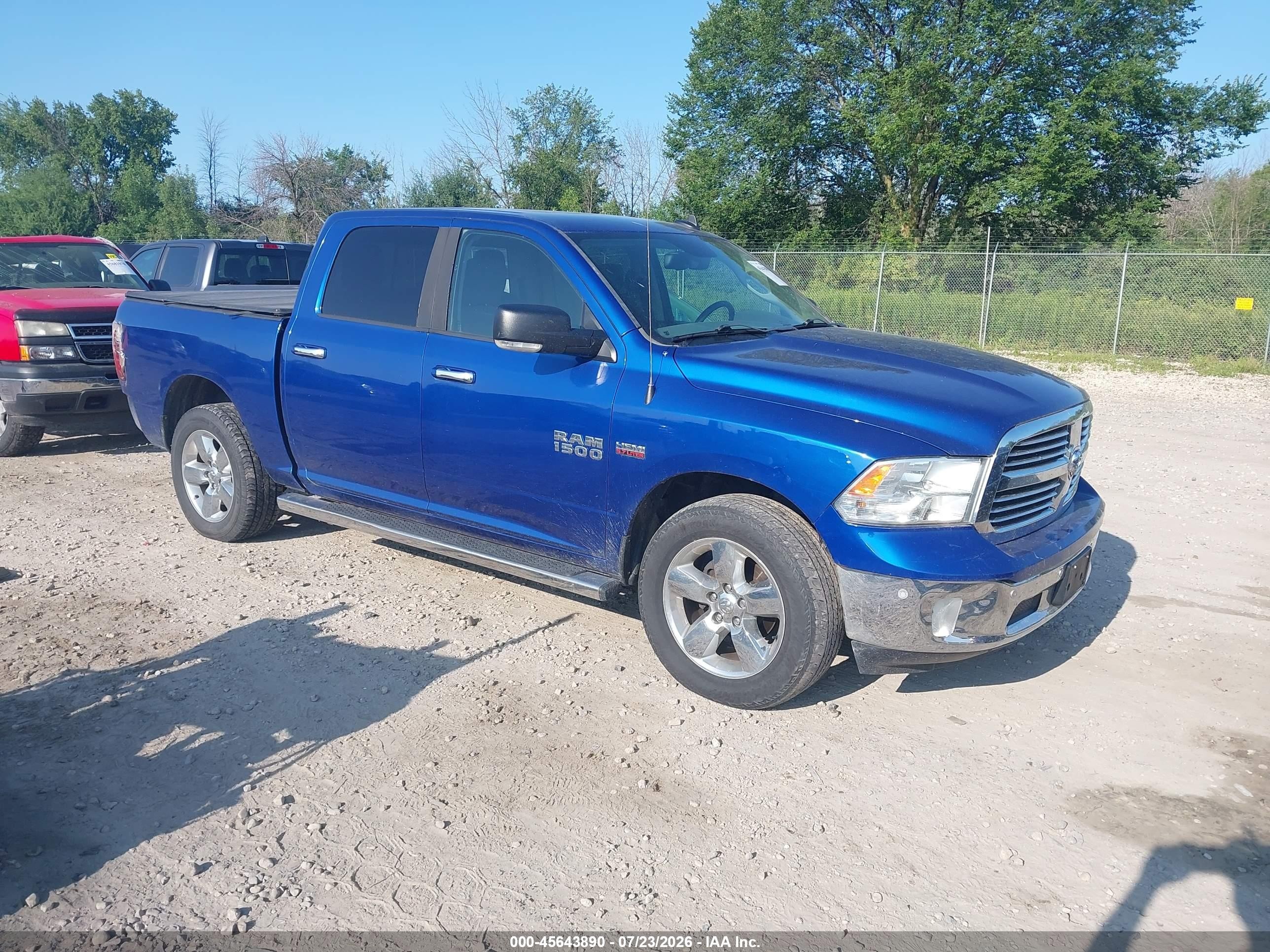 2016 Ram 1500 Big Horn, VIN 3C6RR7LT7GG189464 — Rear end