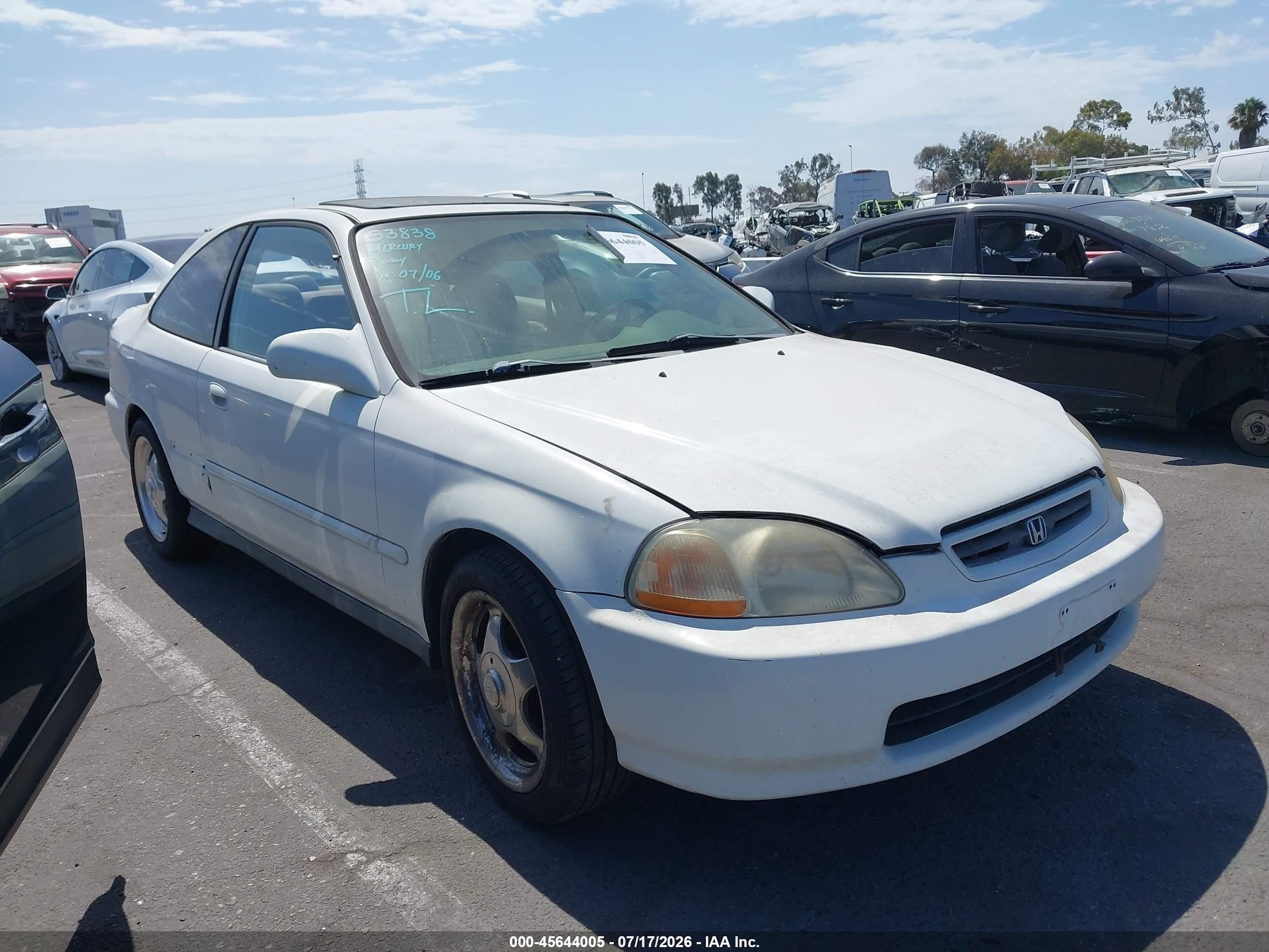 1998 Honda Civic EX, VIN 1HGEJ8144WL124039 — Roof