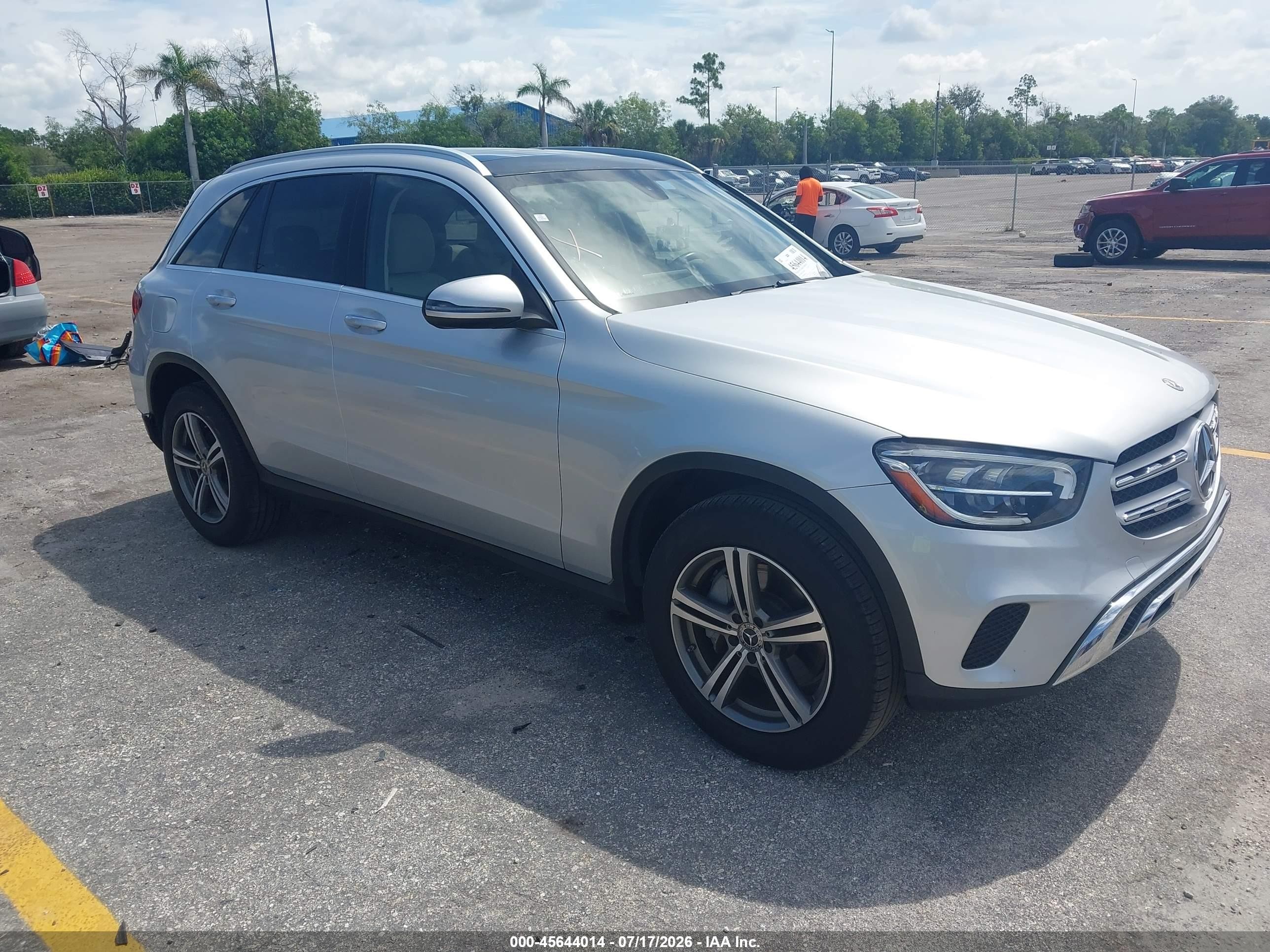 2020 Mercedes-Benz GLC 300, VIN W1N0G8DB8LF811612 — Rear end