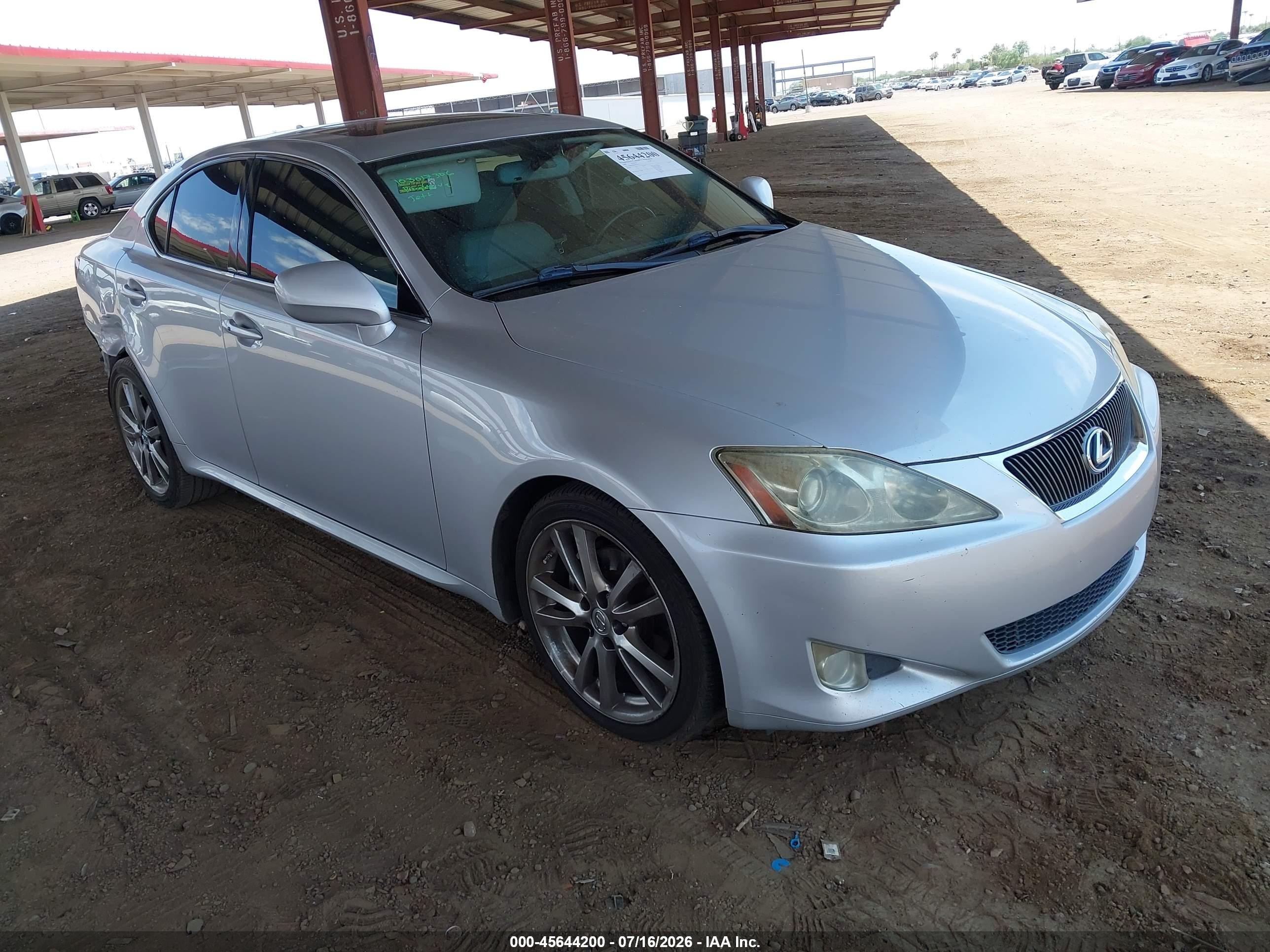 2008 Lexus IS 250, VIN JTHBK262685051975 — Rear end