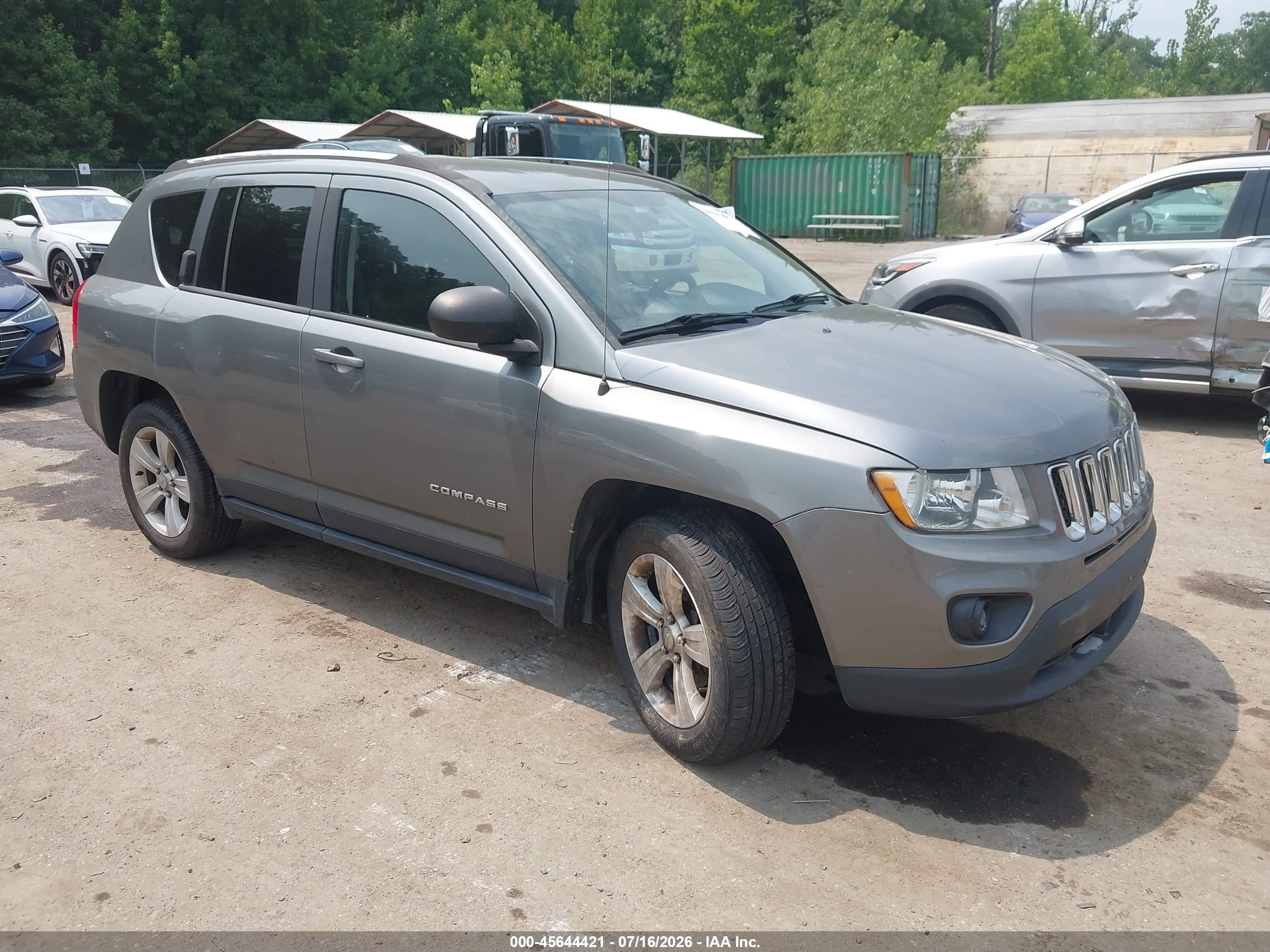 2013 Jeep Compass Sport, VIN 1C4NJCBB3DD225630 — Normal wear