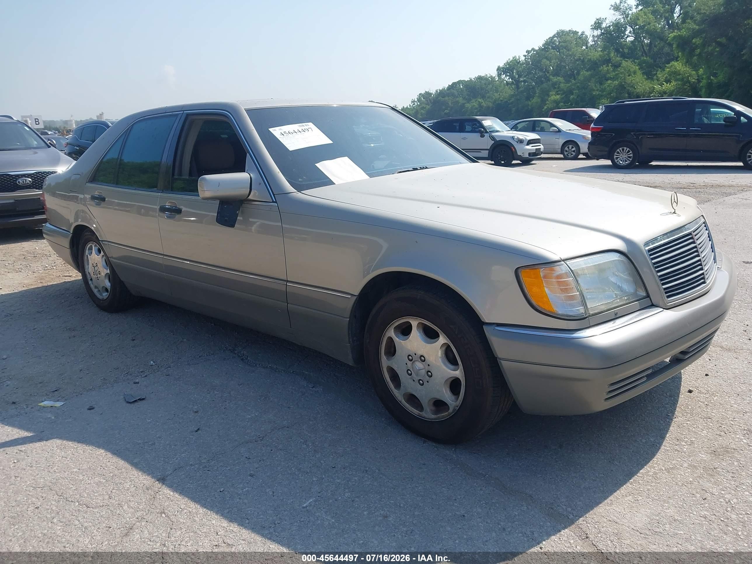 1996 Mercedes-Benz S 320, VIN WDBGA32E0TA313892 — Normal wear