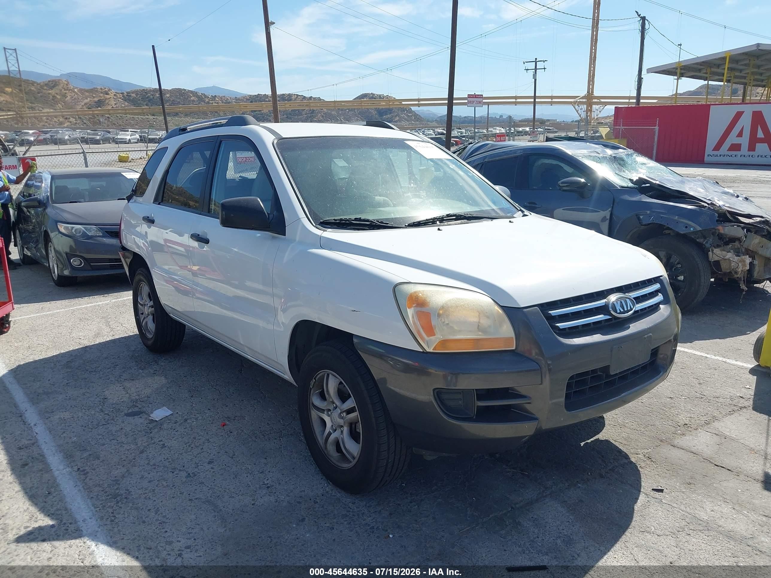 2007 Kia Sportage LX, VIN KNDJF723677316958 — Rear end