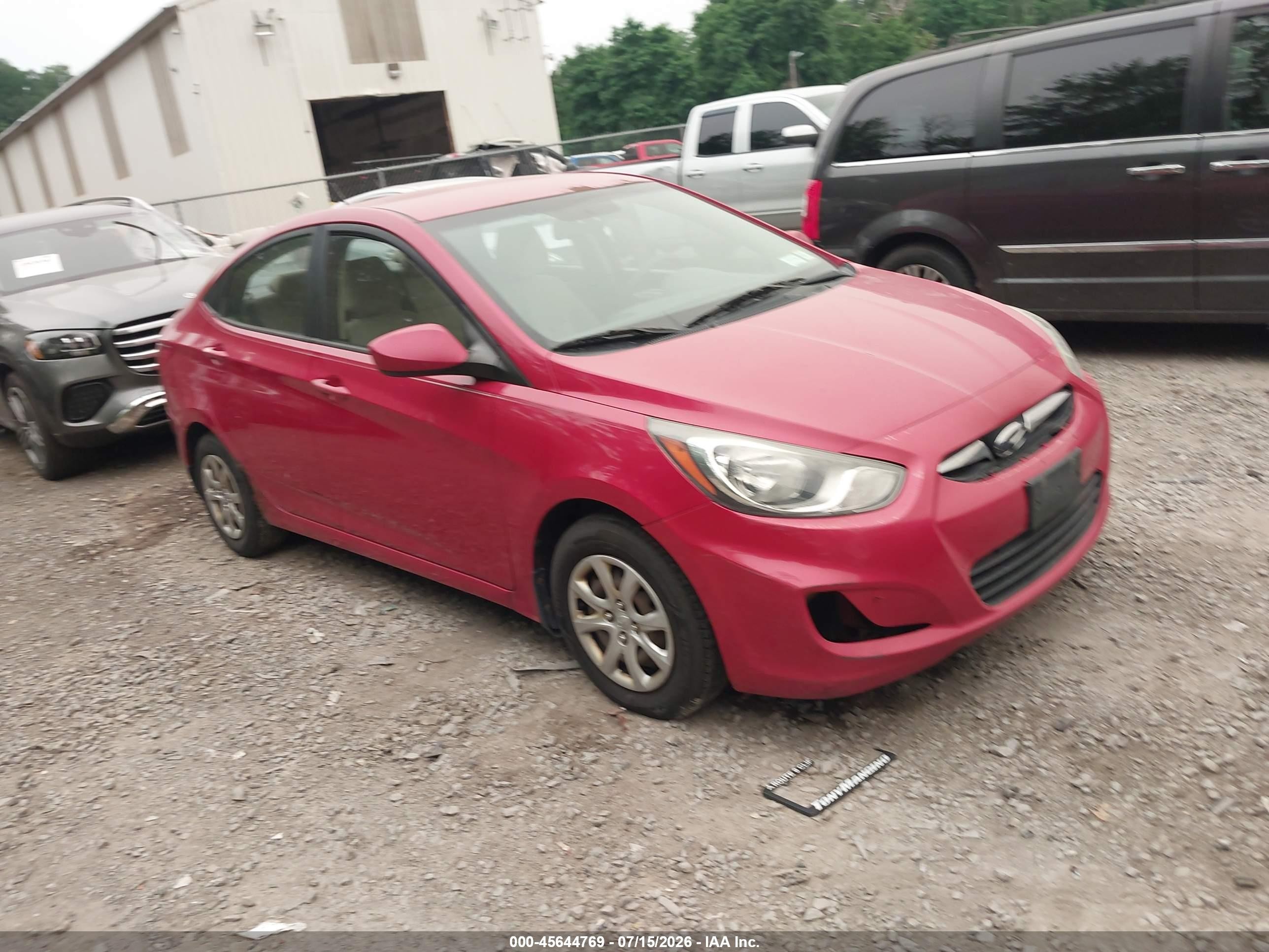 2012 Hyundai Accent GLS, VIN KMHCT4AE5CU195351 — Normal wear