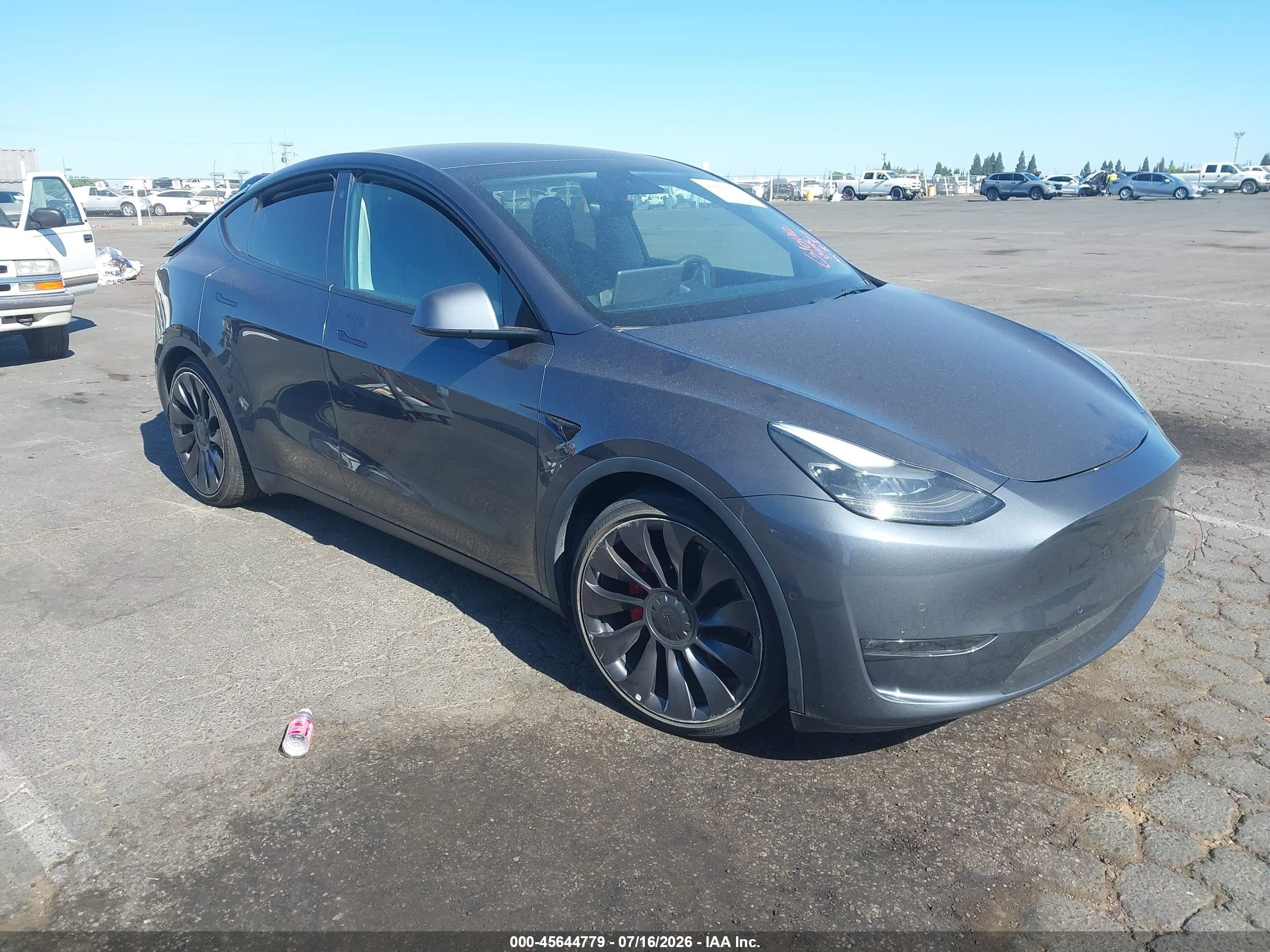 2022 Tesla Model Y Performance, VIN 7SAYGDEF7NF346237 — Rear end