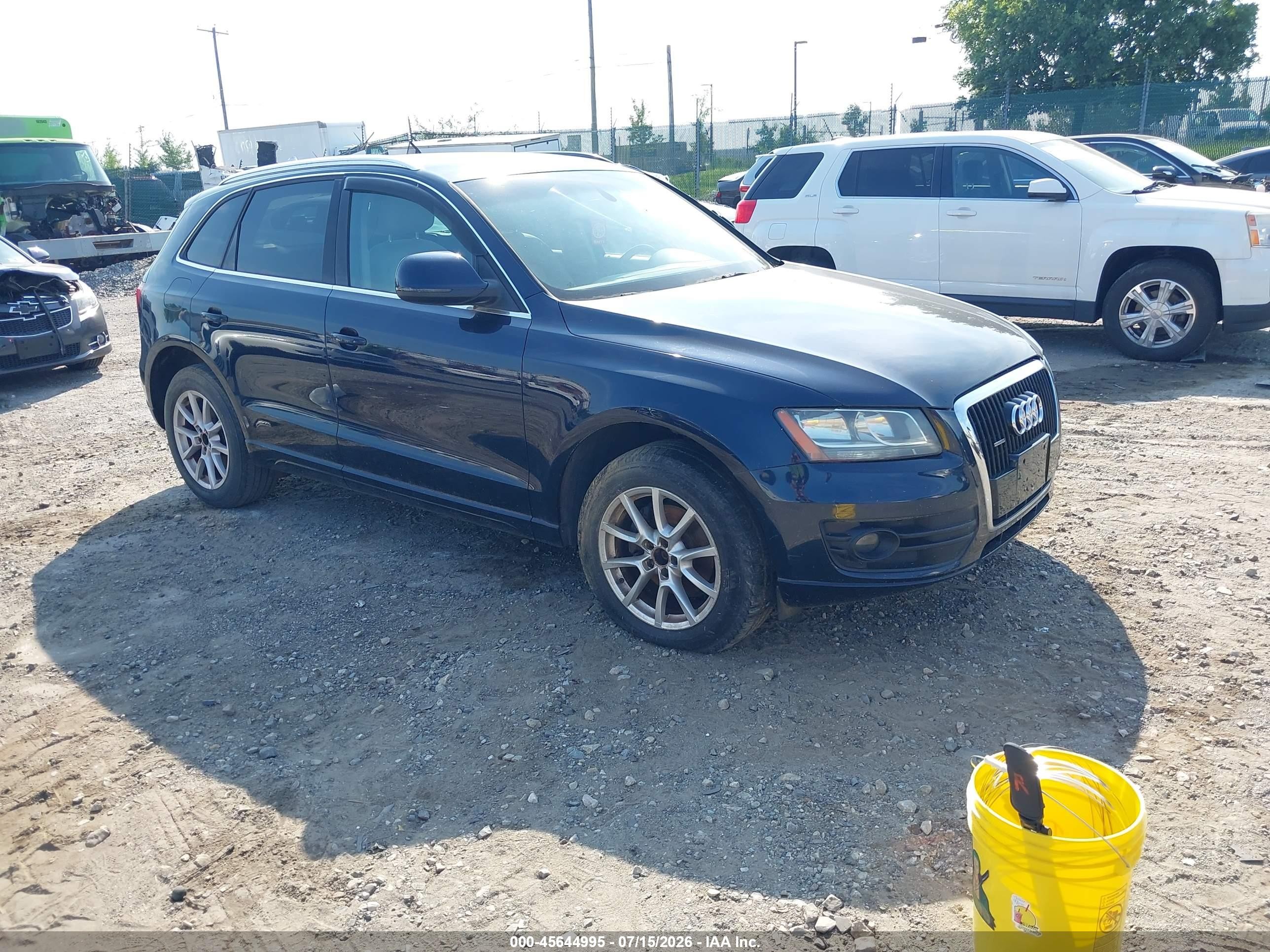 2010 Audi Q5 Premium, VIN WA1CKAFP3AA031377 — Normal wear