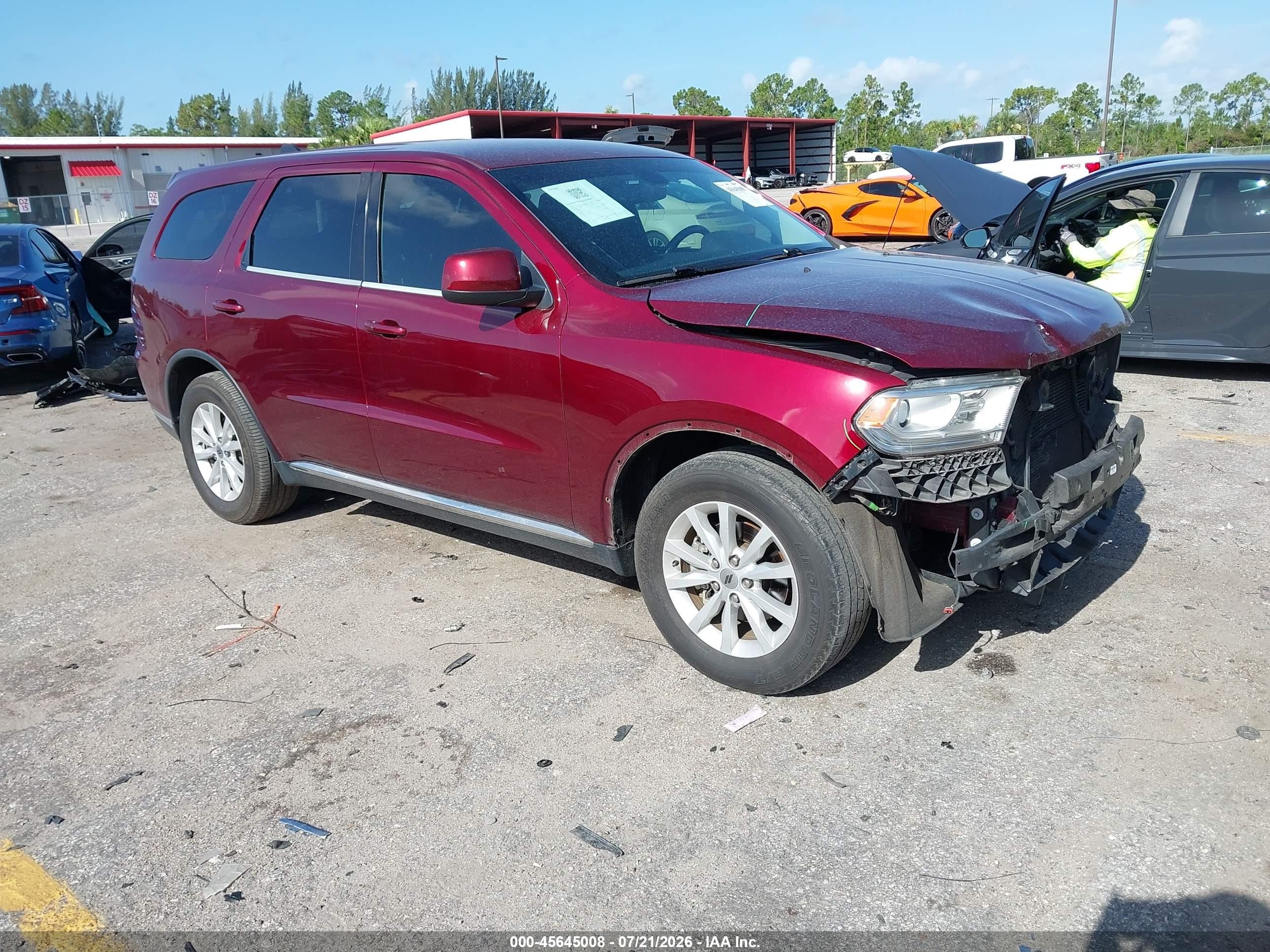 2019 Dodge Durango SXT, VIN 1C4RDHAG5KC806326 — Front end