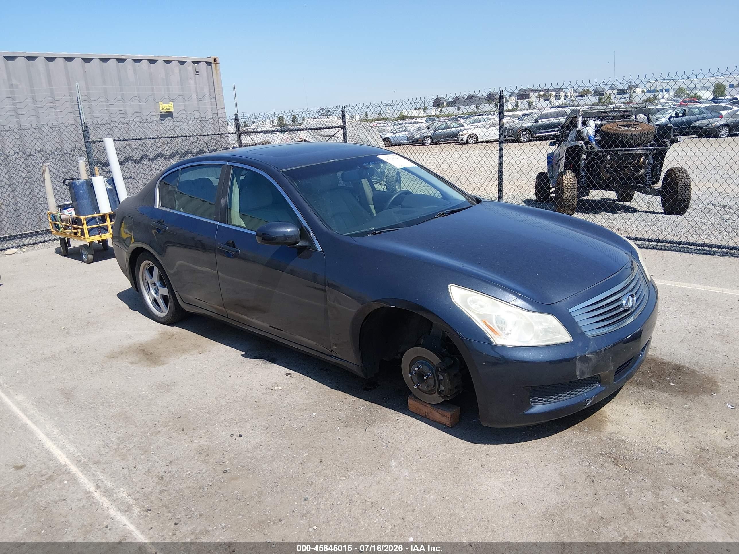2007 Infiniti G35 Journey, VIN JNKBV61E67M717723 — Front end