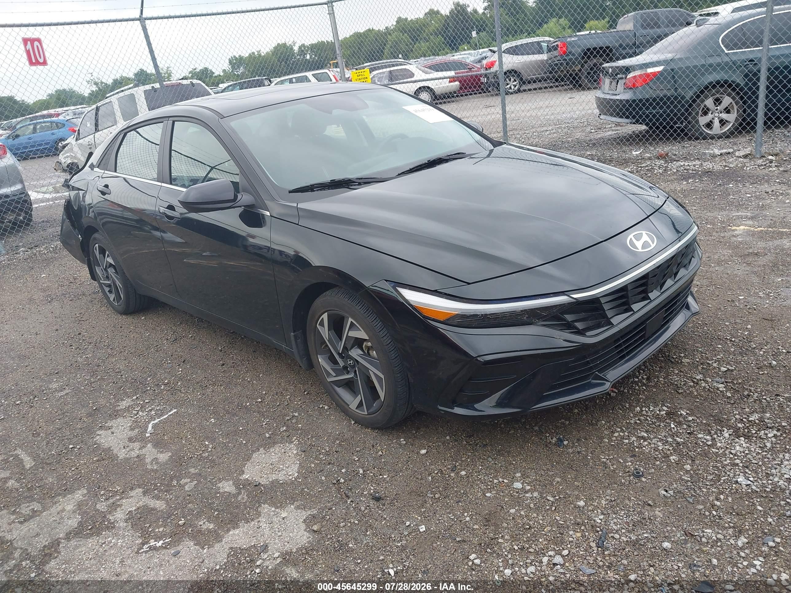 2024 Hyundai Elantra SEL, VIN KMHLS4DGXRU759049 — Rear end