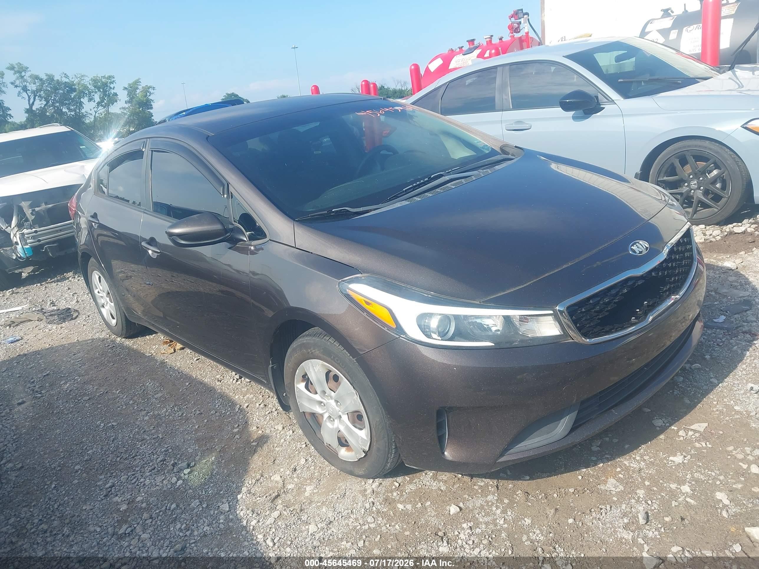 2017 Kia Forte LX, VIN 3KPFK4A77HE099216 — Normal wear