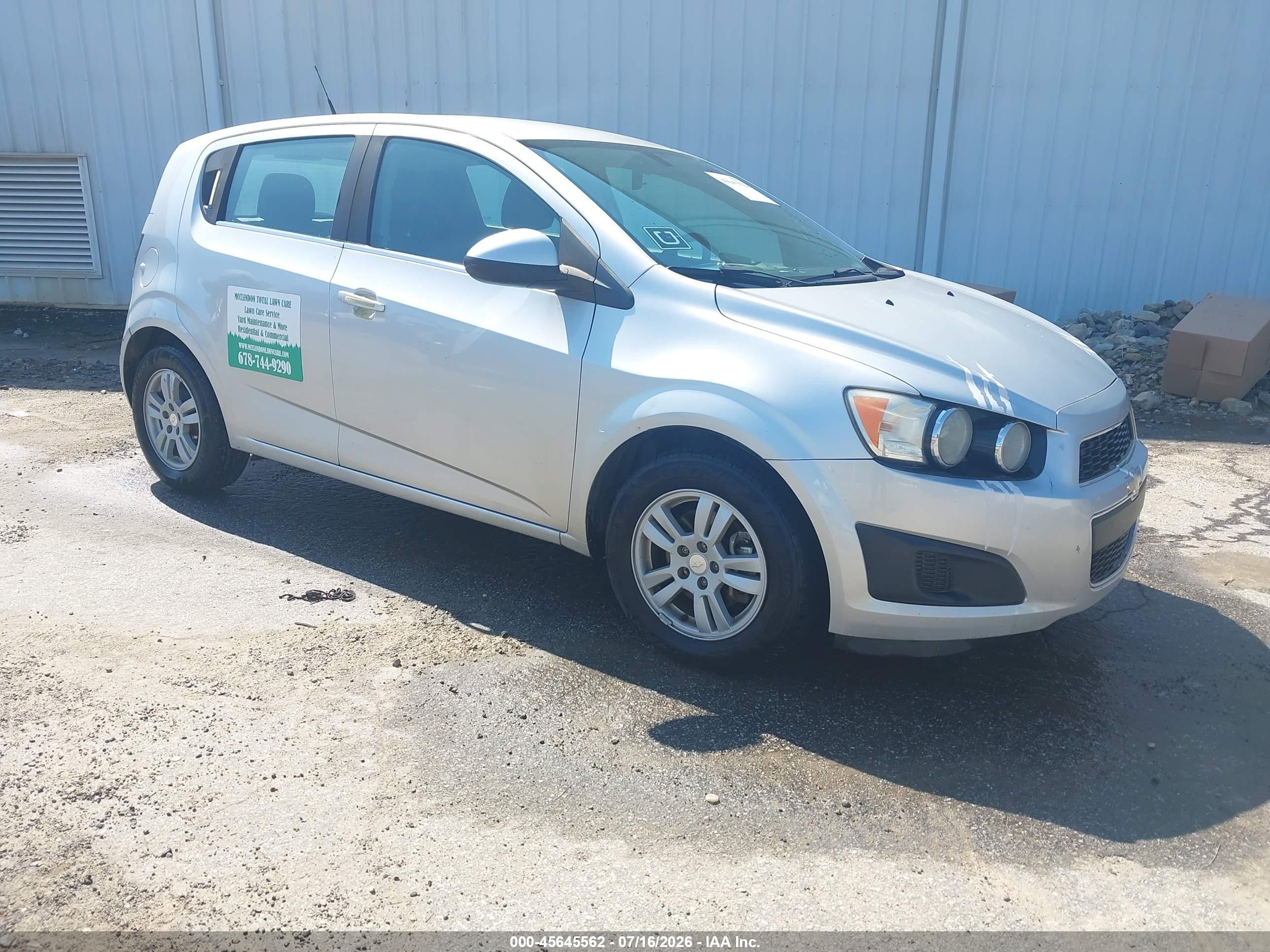 2014 Chevrolet Sonic LT, VIN 1G1JC6SH9E4237208 — Normal wear