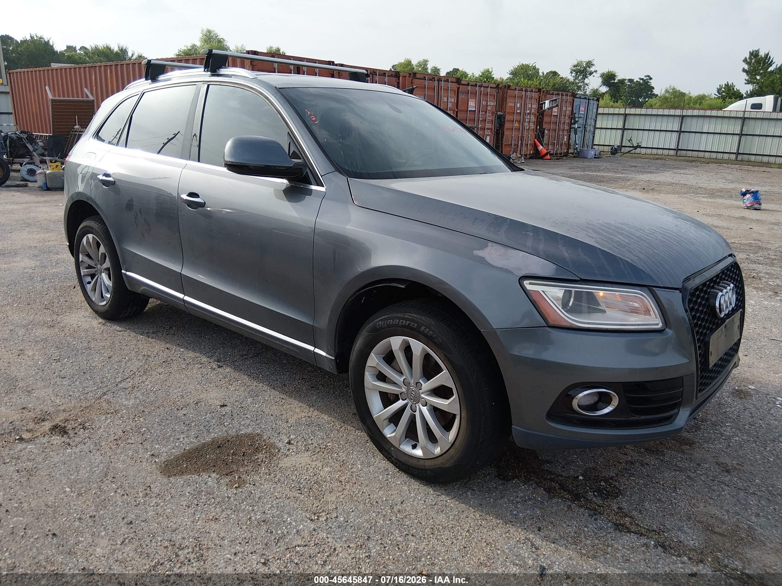 2017 Audi Q5 Premium, VIN WA1C2AFP2HA042509 — Normal wear