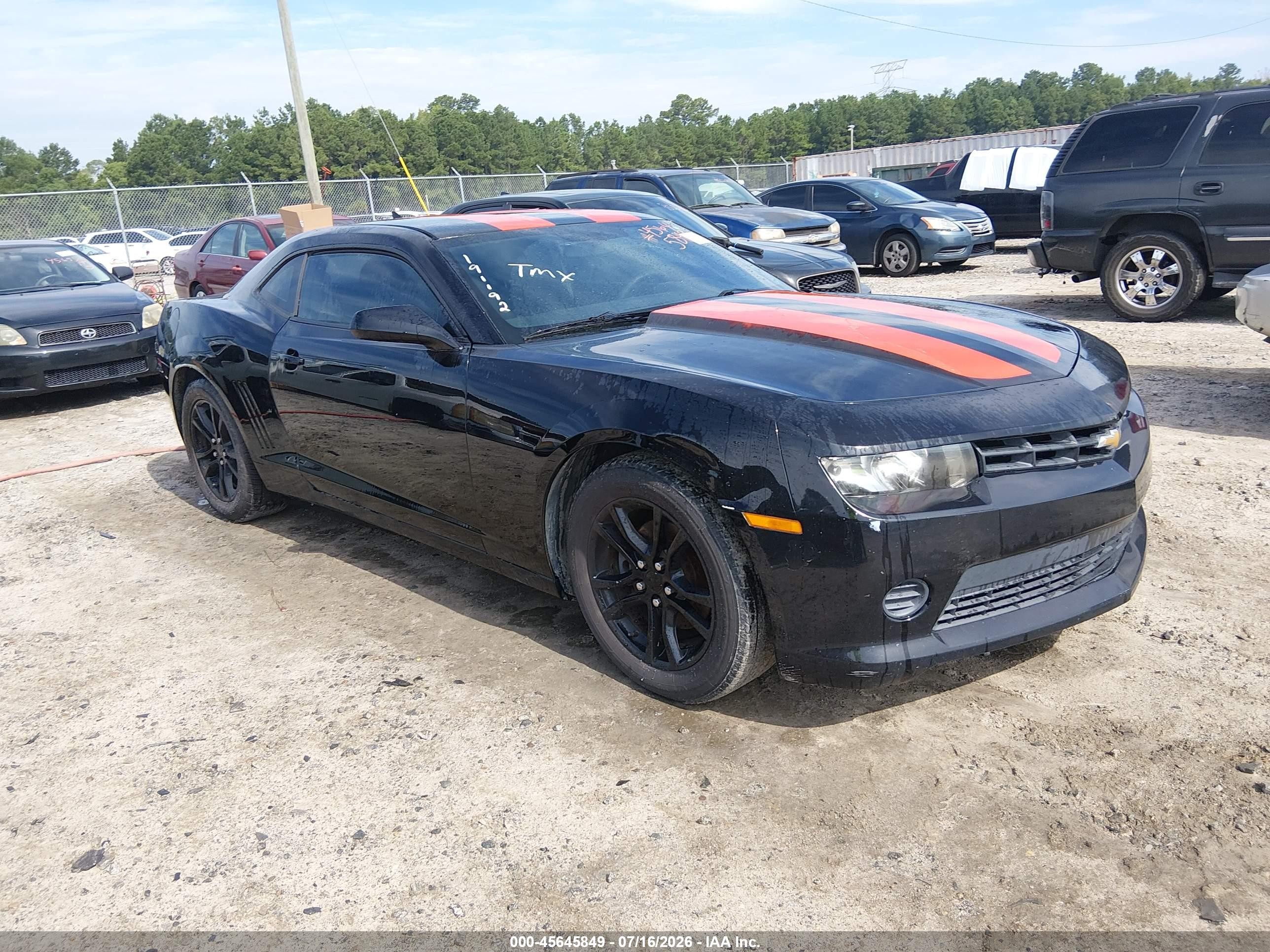 2015 Chevrolet Camaro LS, VIN 2G1FB1E35F9191192 — Normal wear