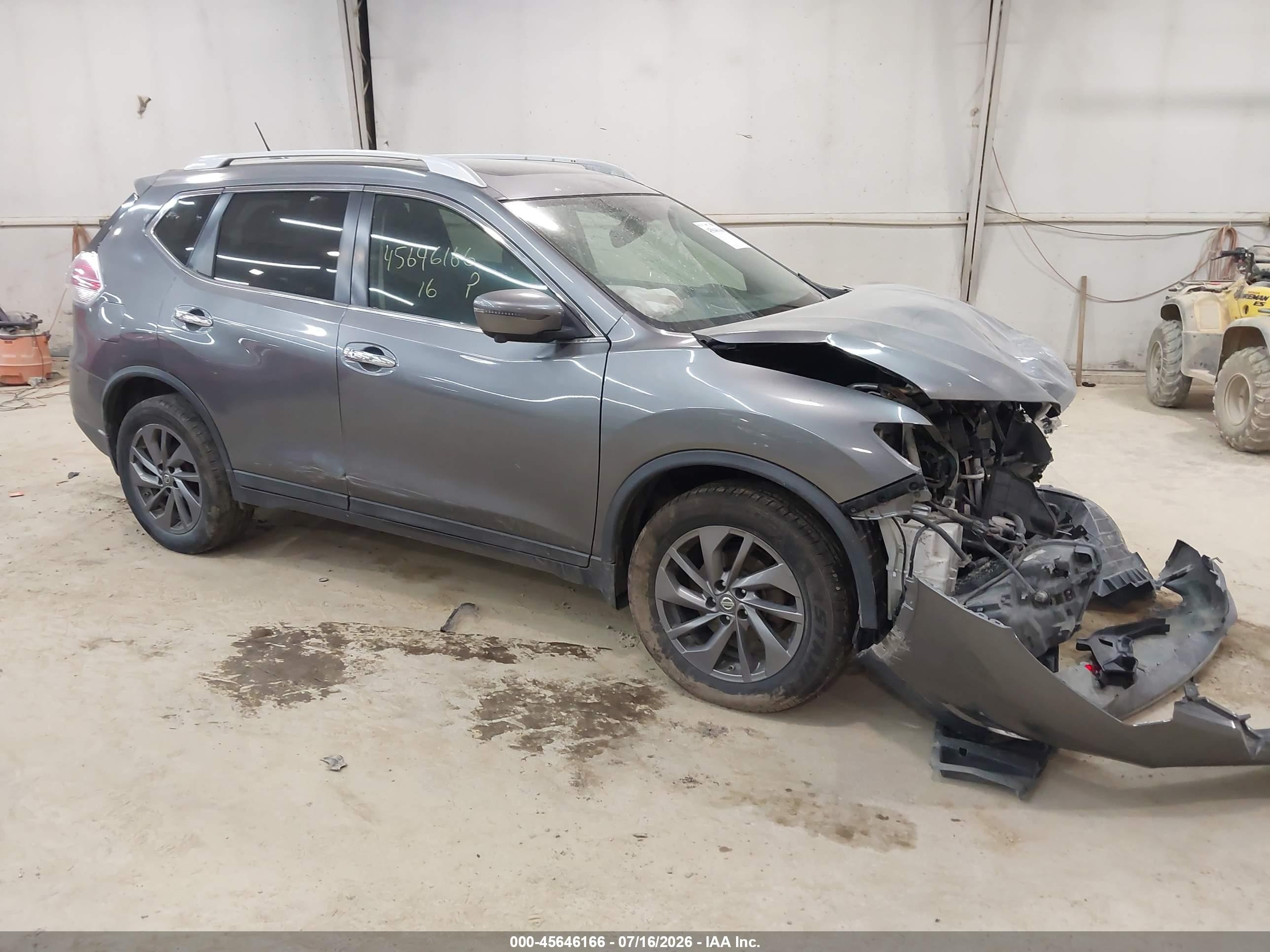 2016 Nissan Rogue S, VIN 5N1AT2MV8GC784882 — Front end