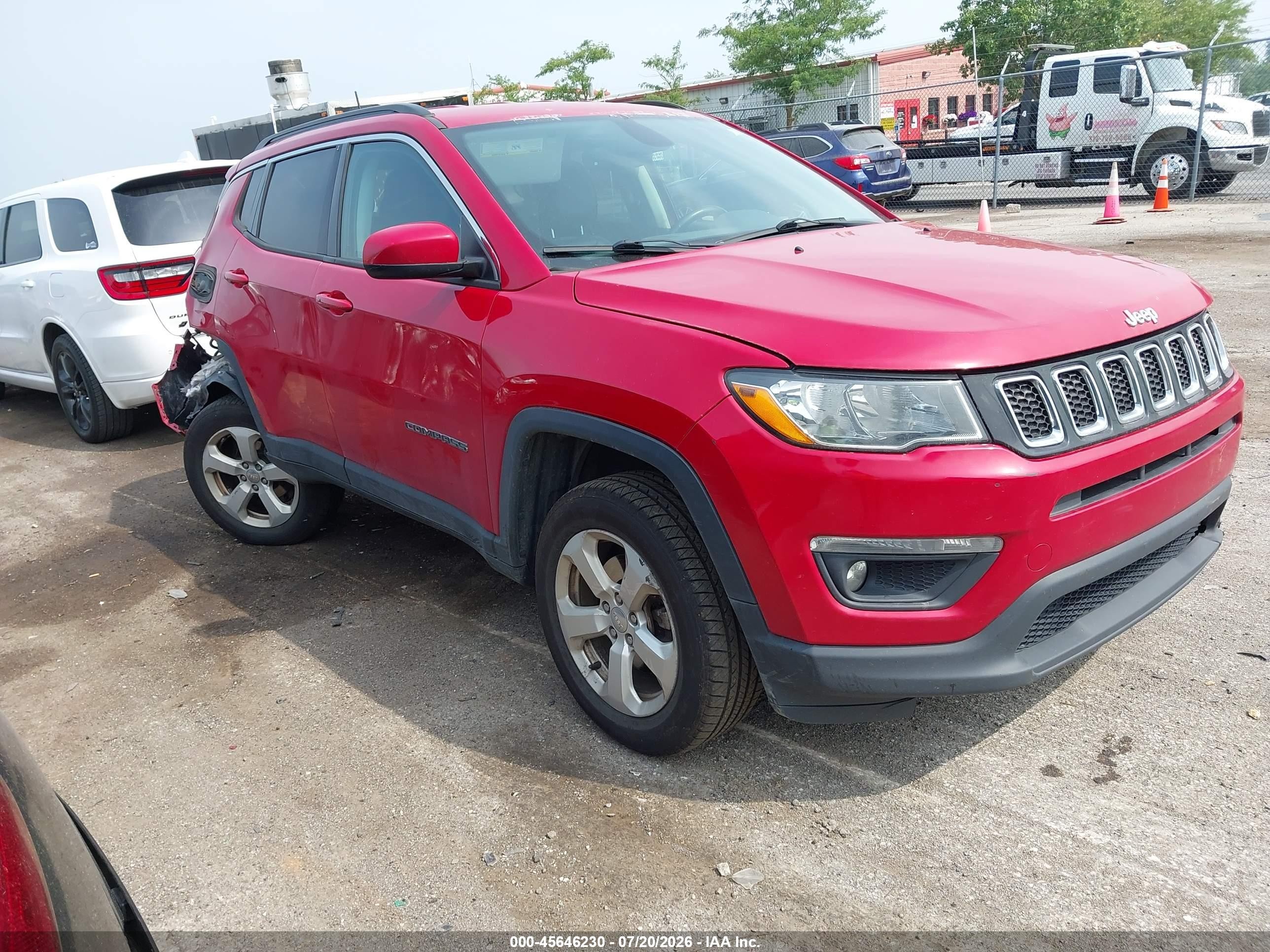 2018 Jeep Compass Altitude, VIN 3C4NJDBB9JT373437 — Rear end