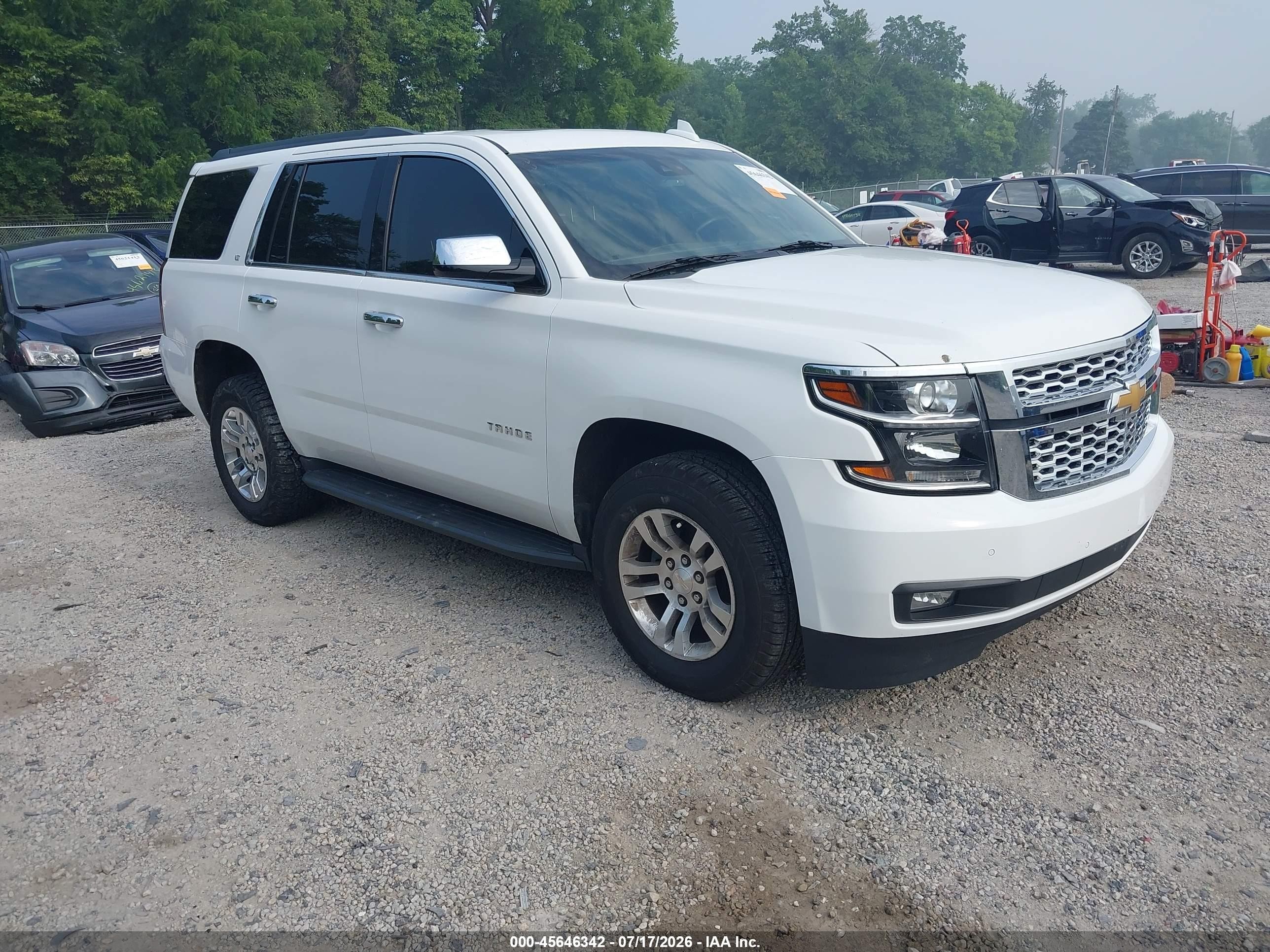 2018 Chevrolet Tahoe LT, VIN 1GNSKBKC5JR365154 — Зад
