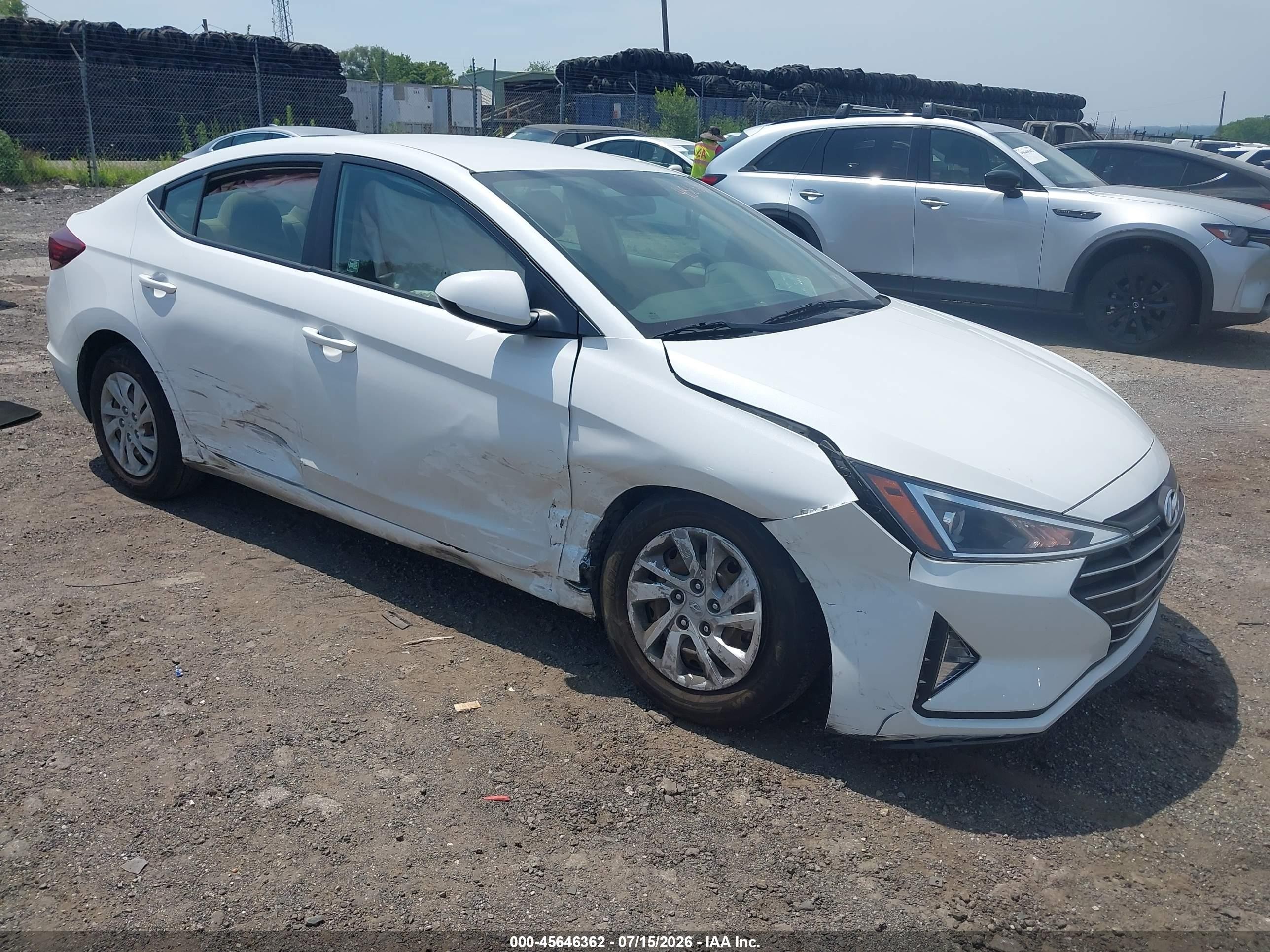 2019 Hyundai Elantra SE, VIN 5NPD74LFXKH494829 — Side