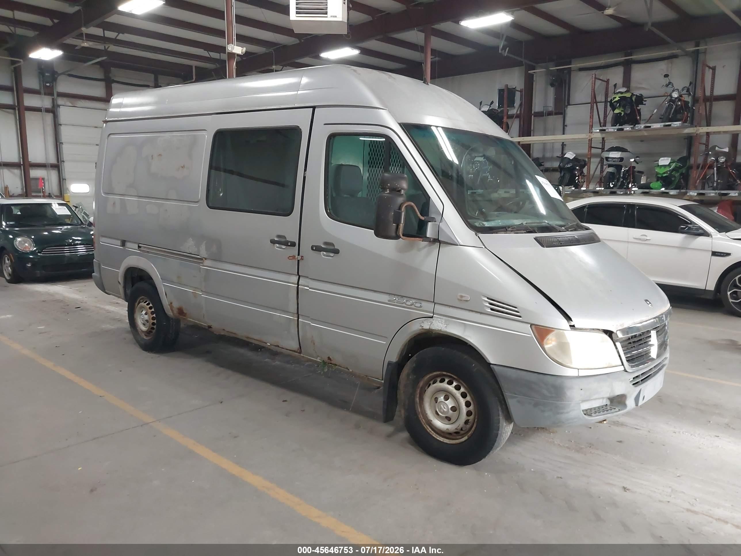 2004 Dodge Sprinter, VIN WD2PD644745676813 — Normal wear