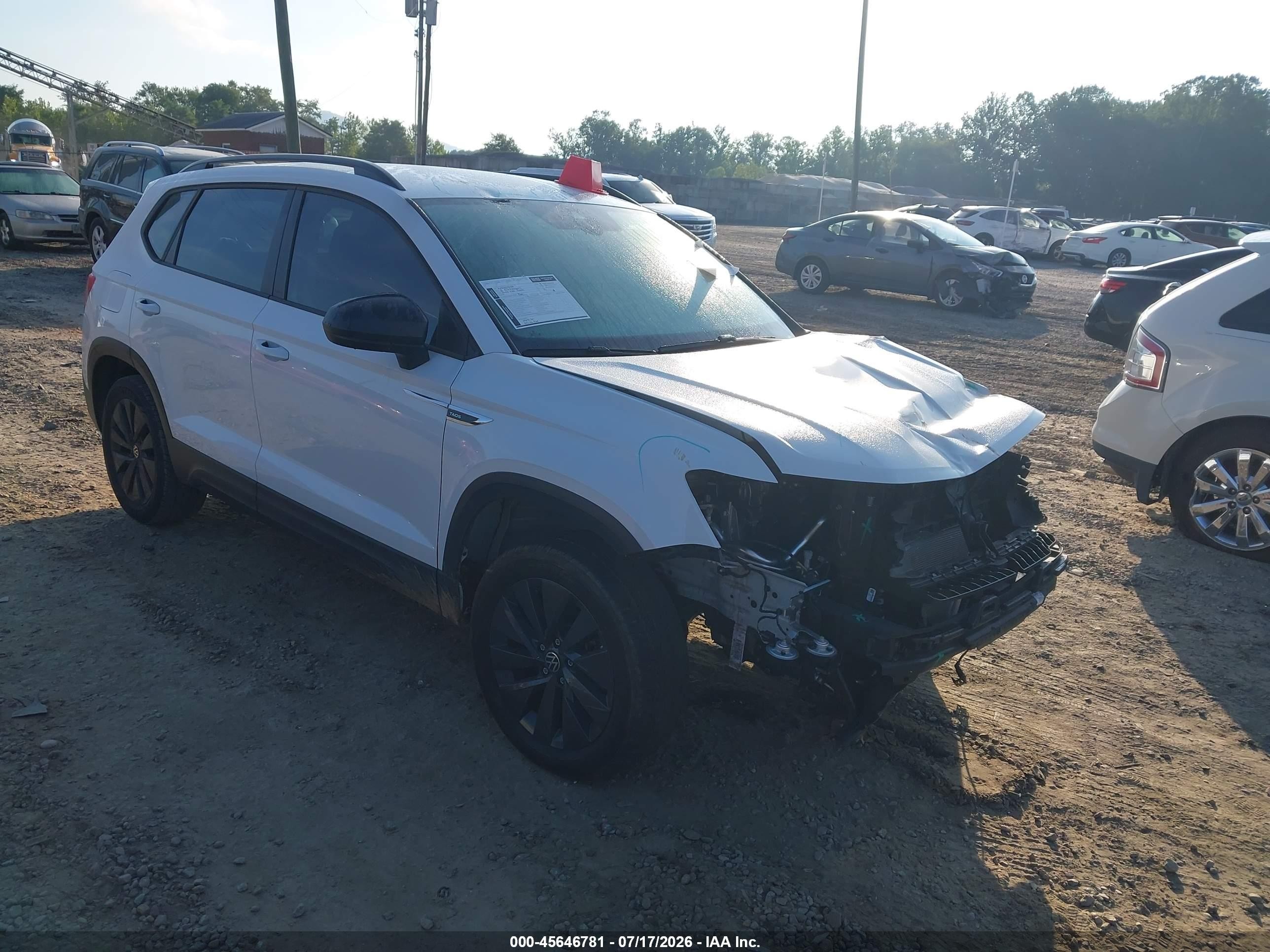 2024 Volkswagen Taos S, VIN 3VV5X7B22RM053061 — Front end