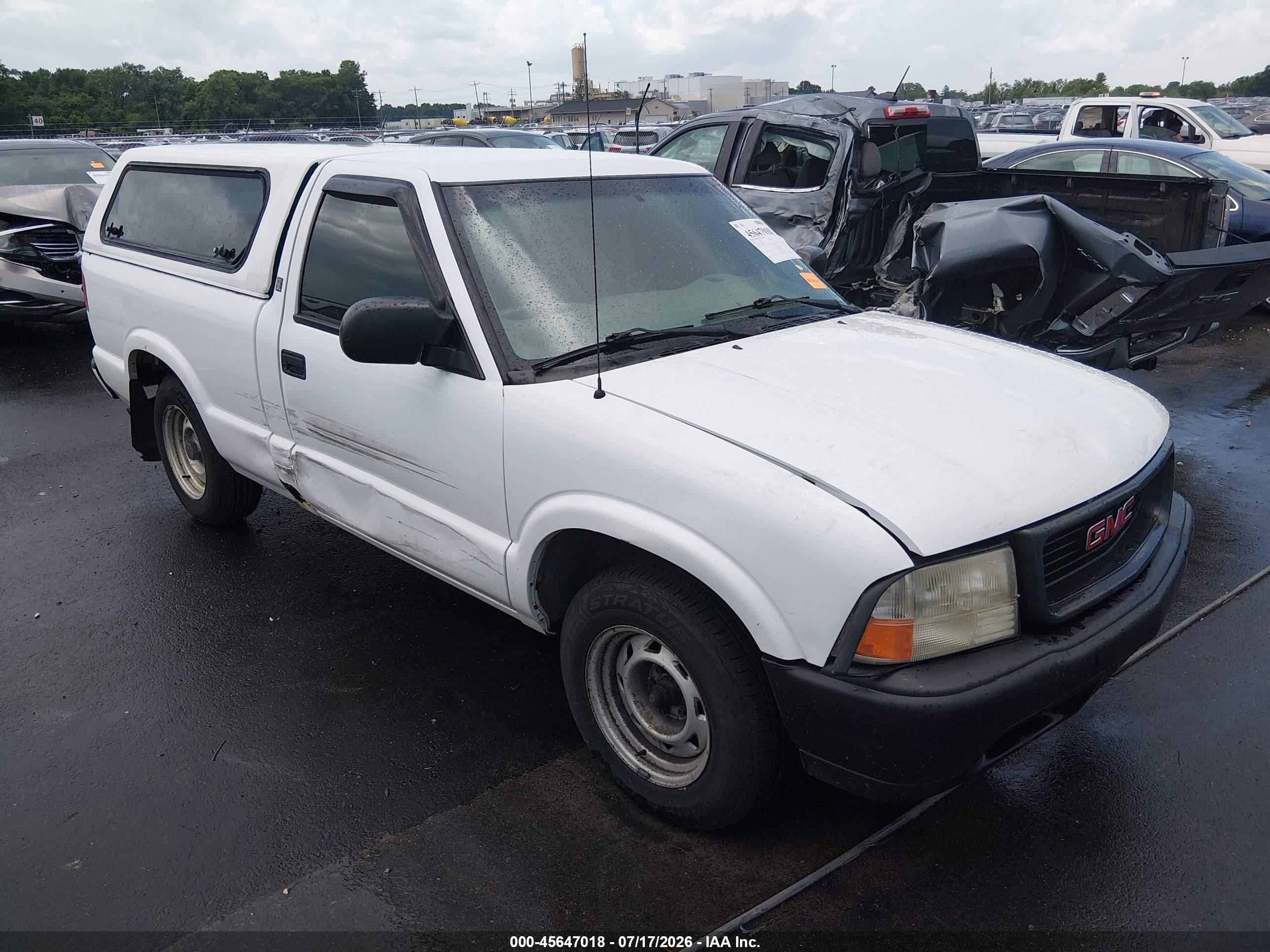 2003 GMC Sonoma SLS, VIN 1GTCS14H838200675 — Бок
