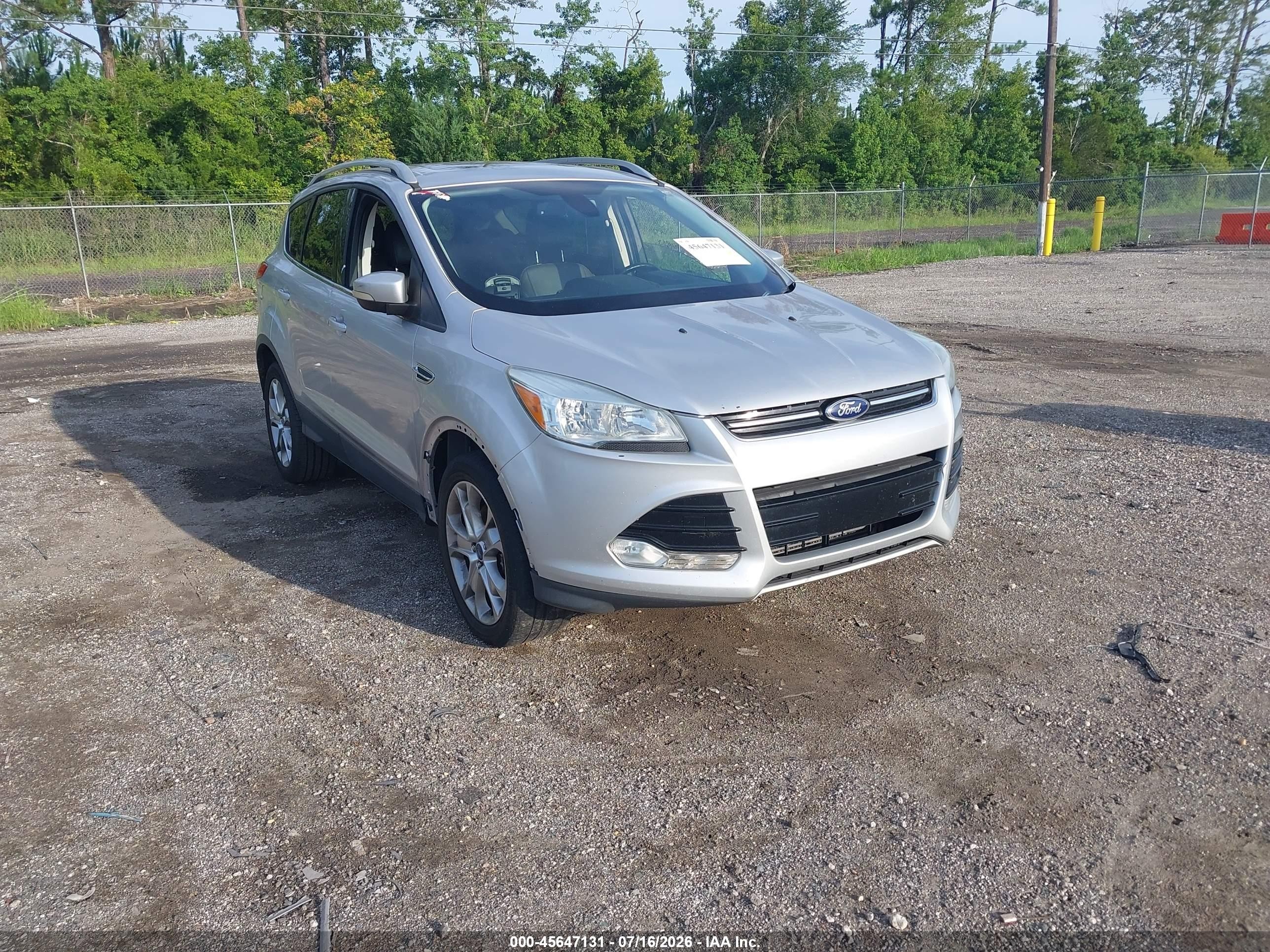 2015 Ford Escape Titanium, VIN 1FMCU0J96FUB36533 — Normal wear
