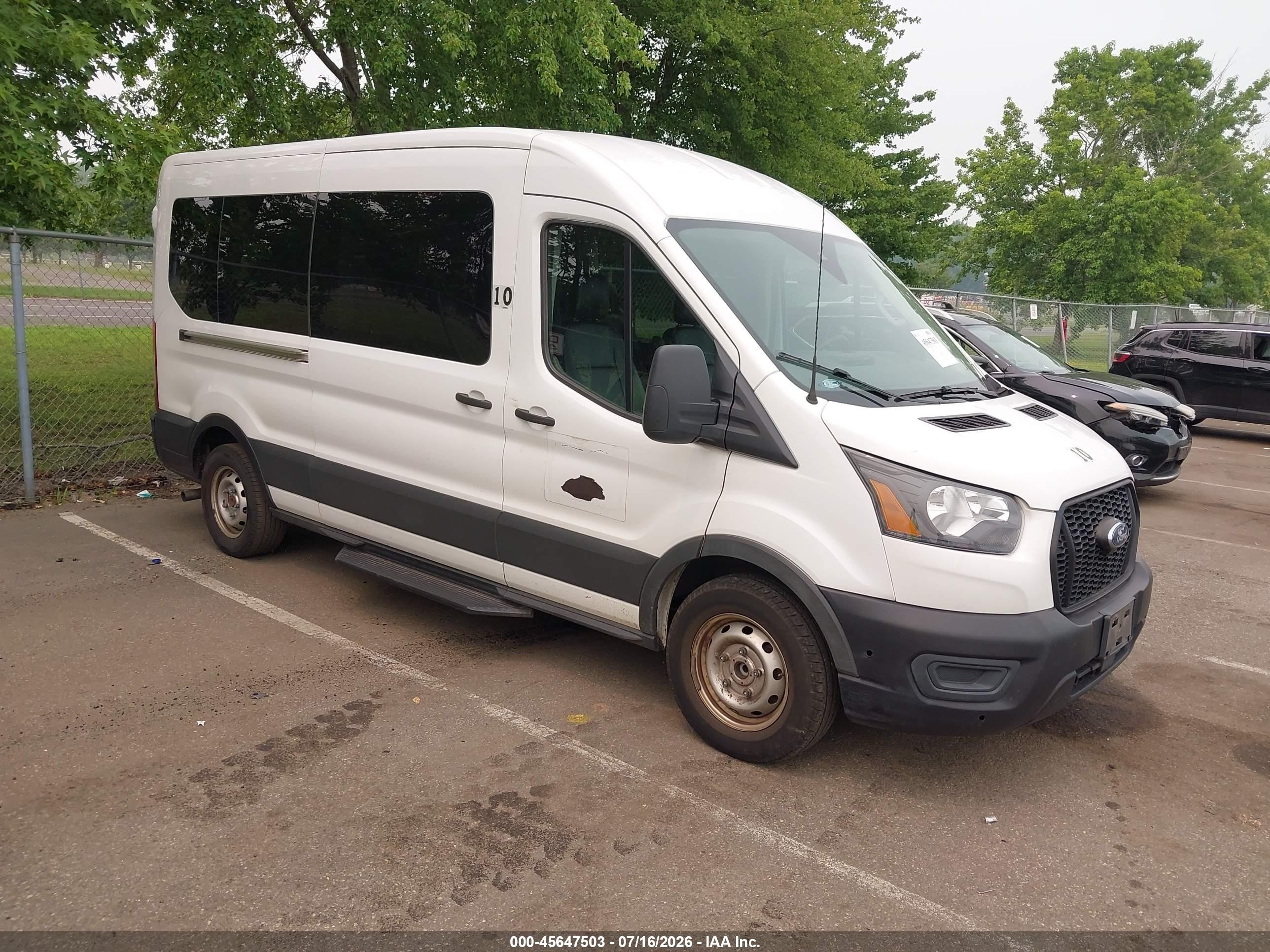 2022 Ford Transit Passenger XLT, VIN 1FBAX2C85NKA53659 — Rear end