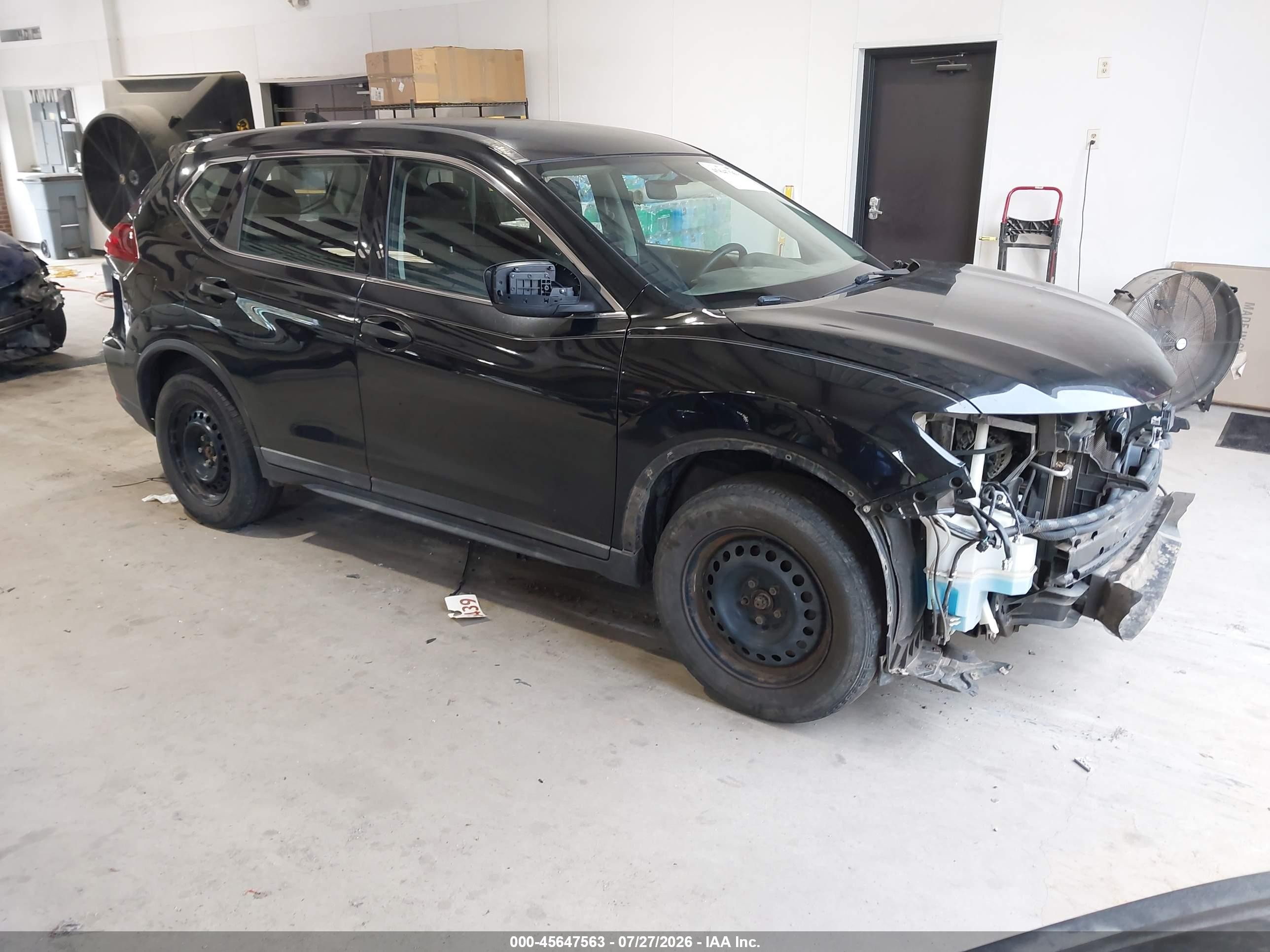 2018 Nissan Rogue SV, VIN KNMAT2MV0JP528837 — Front end