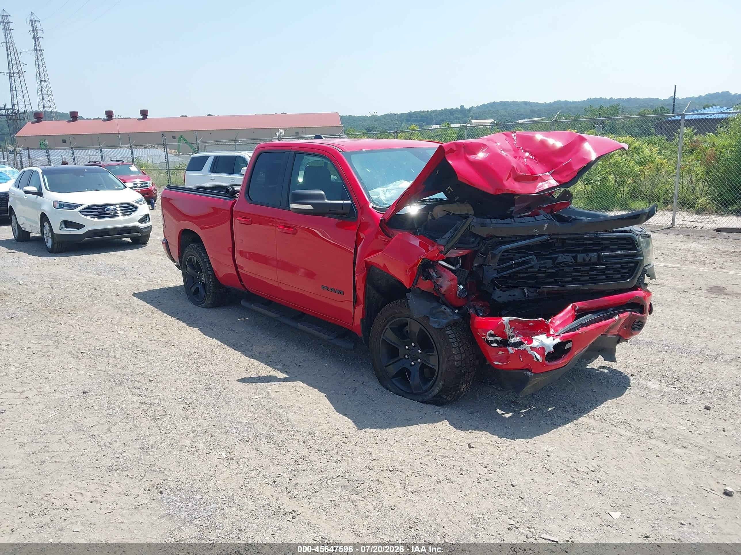 2022 Ram 1500 Big Horn, VIN 1C6RRFBG3NN360780 — Перед