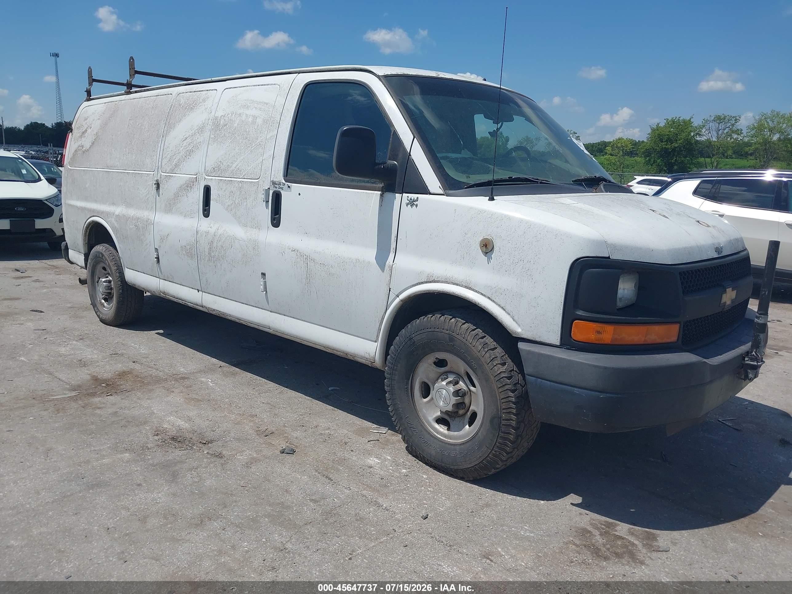 2015 Chevrolet Express Cargo, VIN 1GCWGGFF5F1108188 — Normal wear