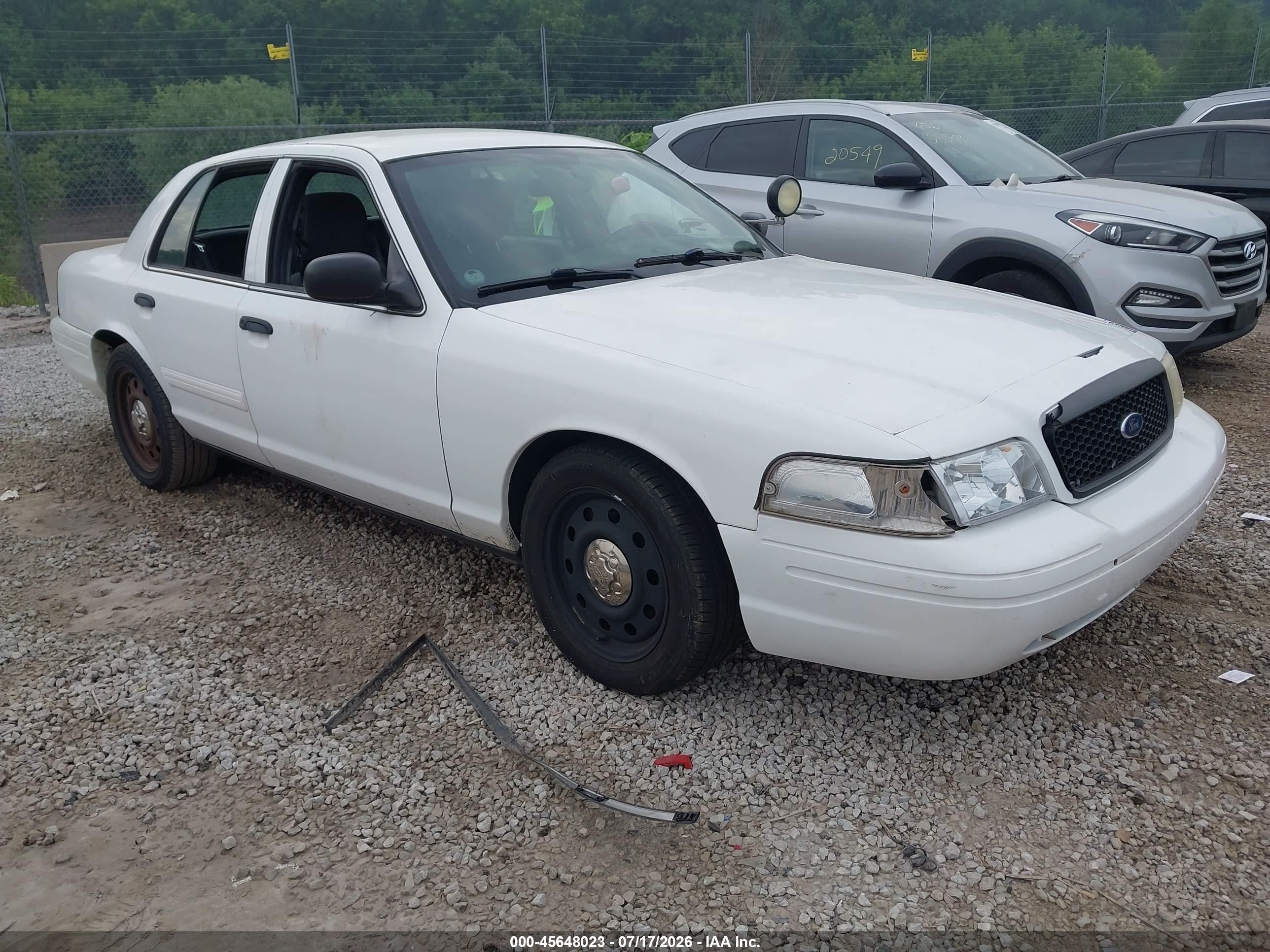 2011 Ford Police Interceptor, VIN 2FABP7BV4BX119556 — Normal wear