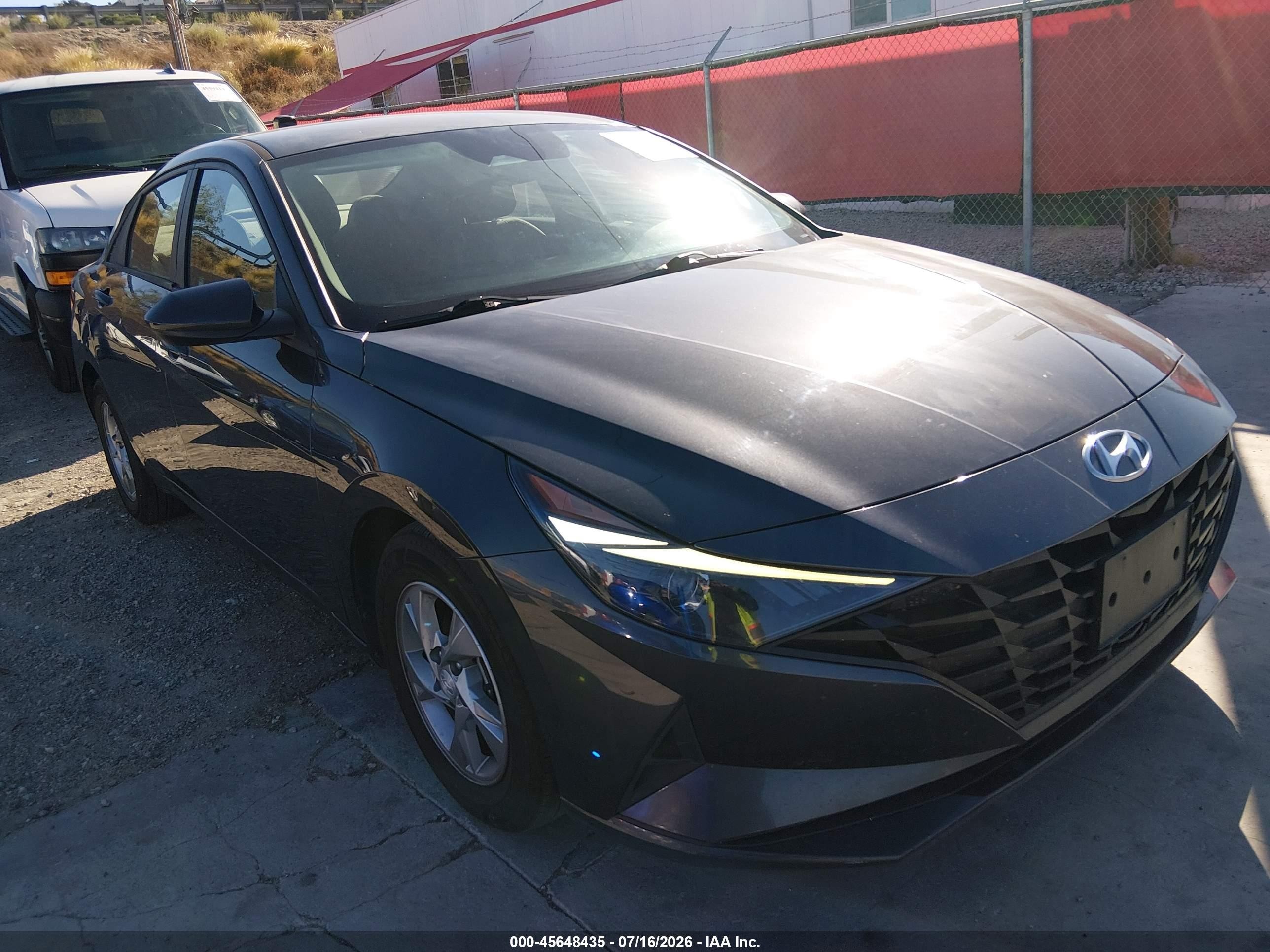 2021 Hyundai Elantra SE, VIN 5NPLL4AG0MH045892 — Side