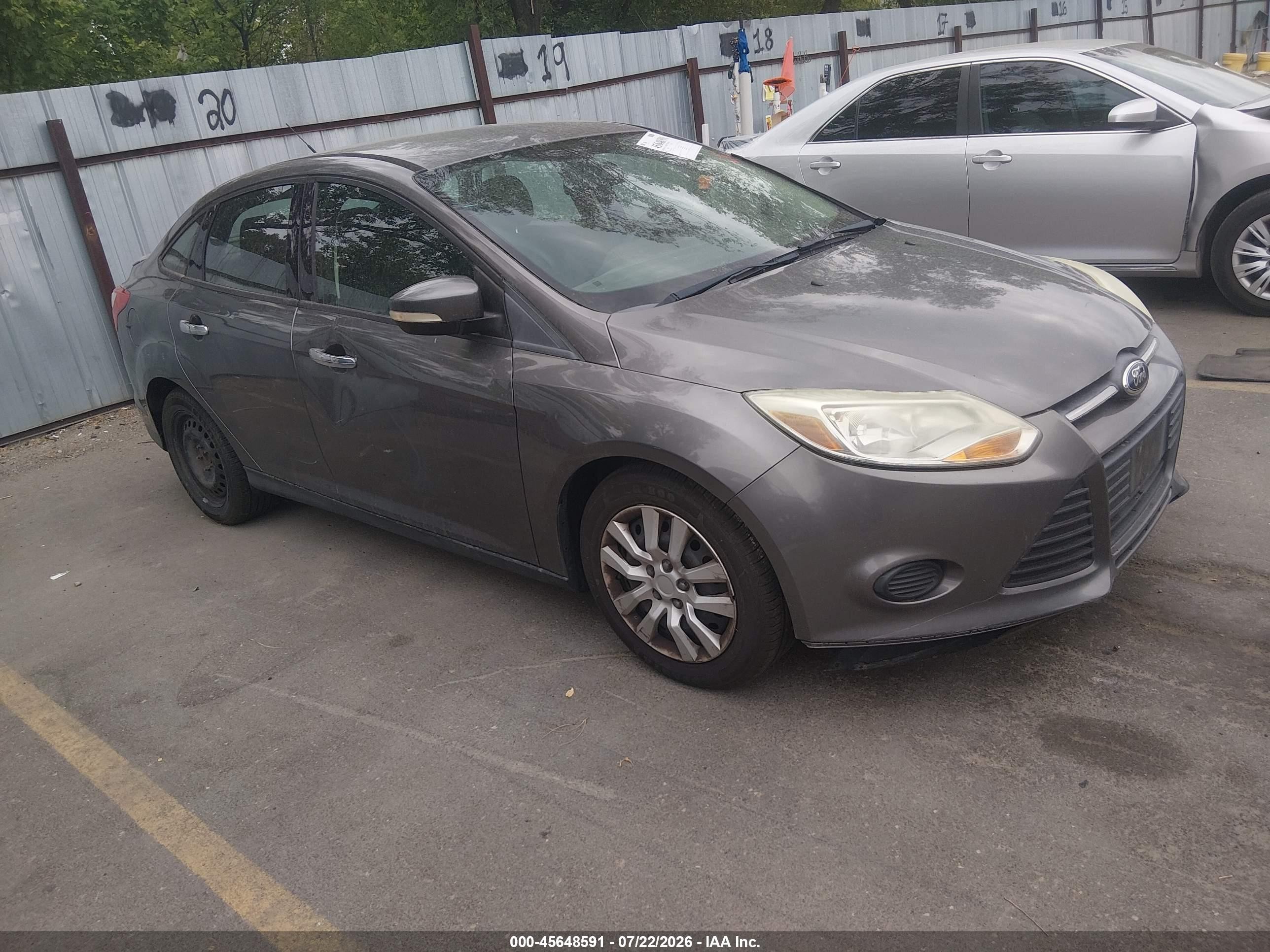 2014 Ford Focus SE, VIN 1FADP3F23EL254725 — Rear end