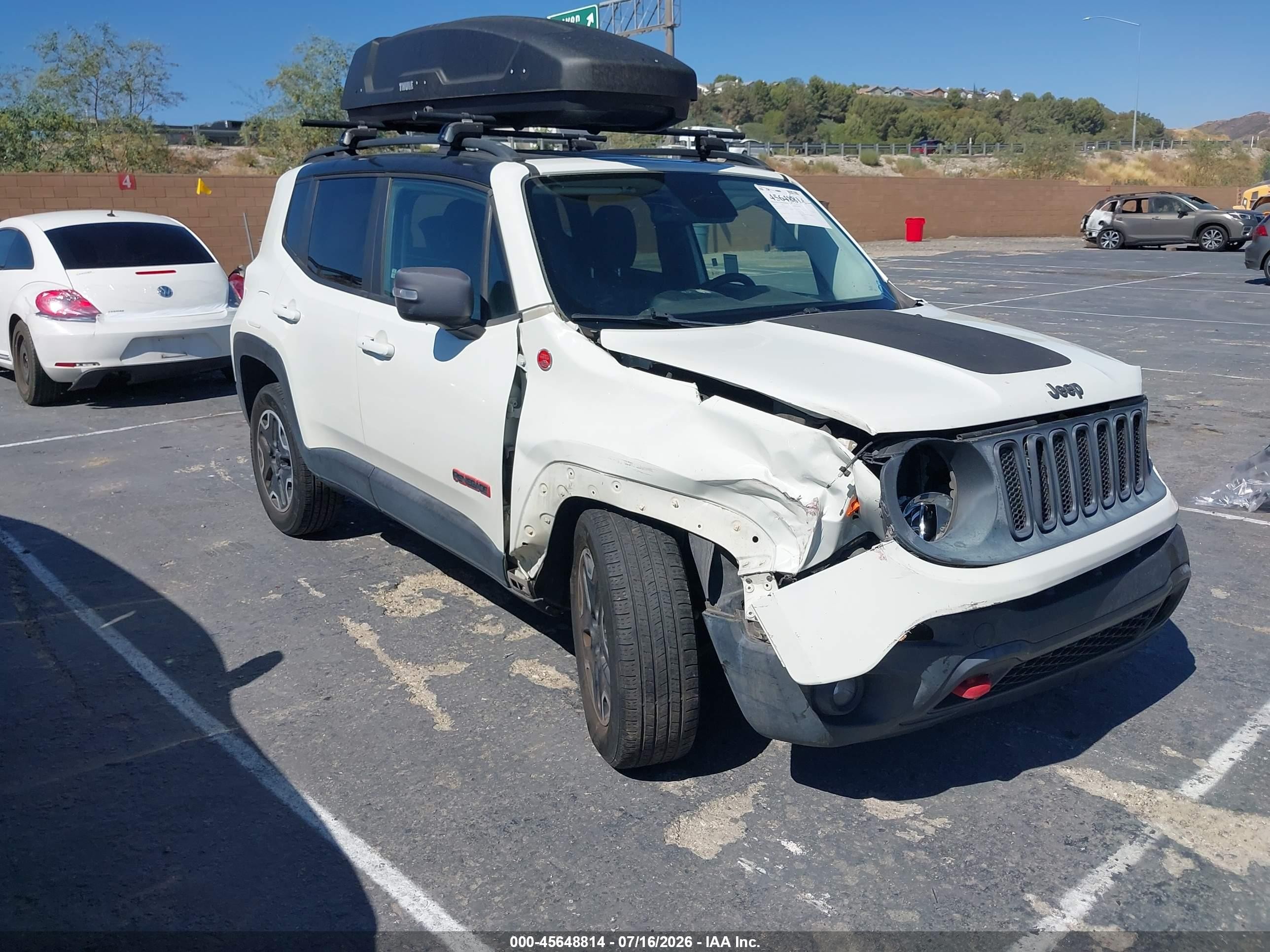 2016 Jeep Renegade Trailhawk, VIN ZACCJBCT9GPD53272 — Front end