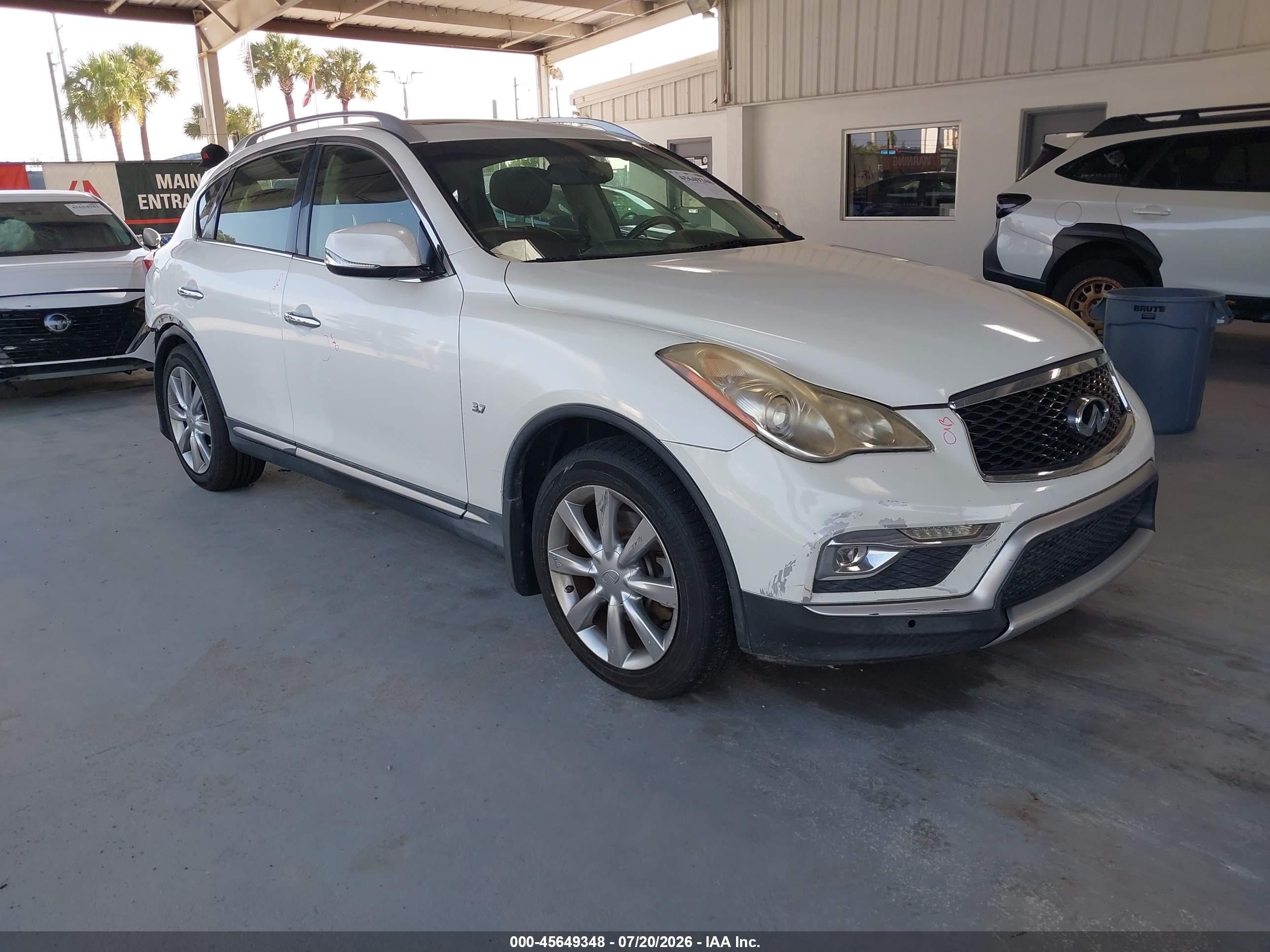 2017 Infiniti QX50, VIN JN1BJ0RP7HM386333 — Rear end