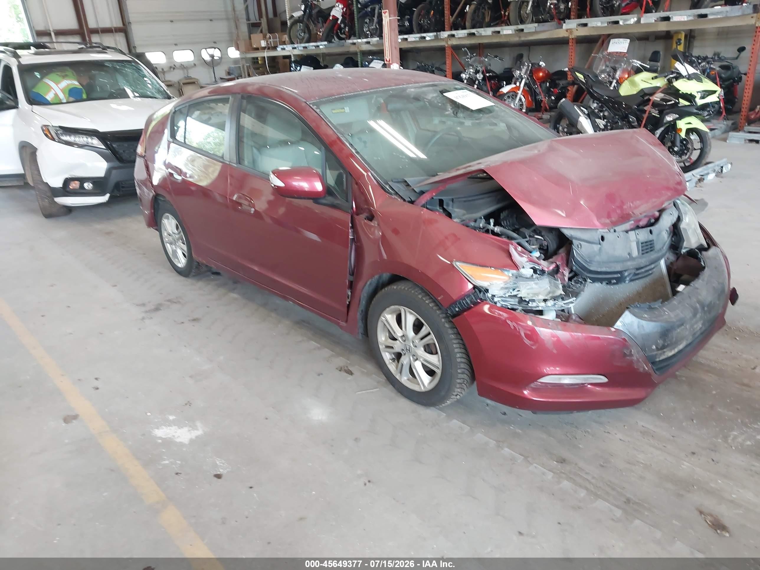 2010 Honda Insight EX, VIN JHMZE2H79AS026803 — Front end