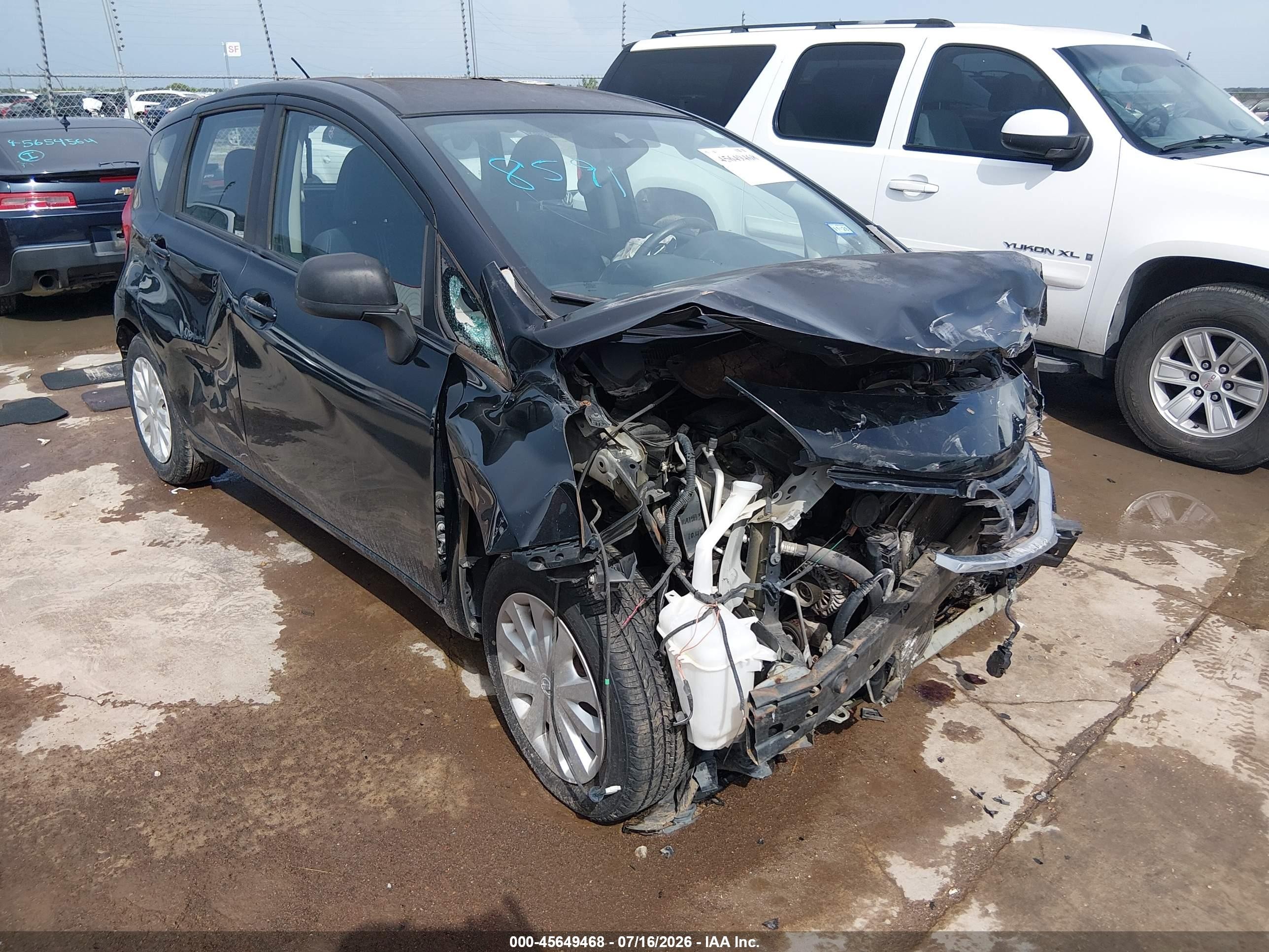 2014 Nissan Note SV, VIN 3N1CE2CP6EL428591 — Front end
