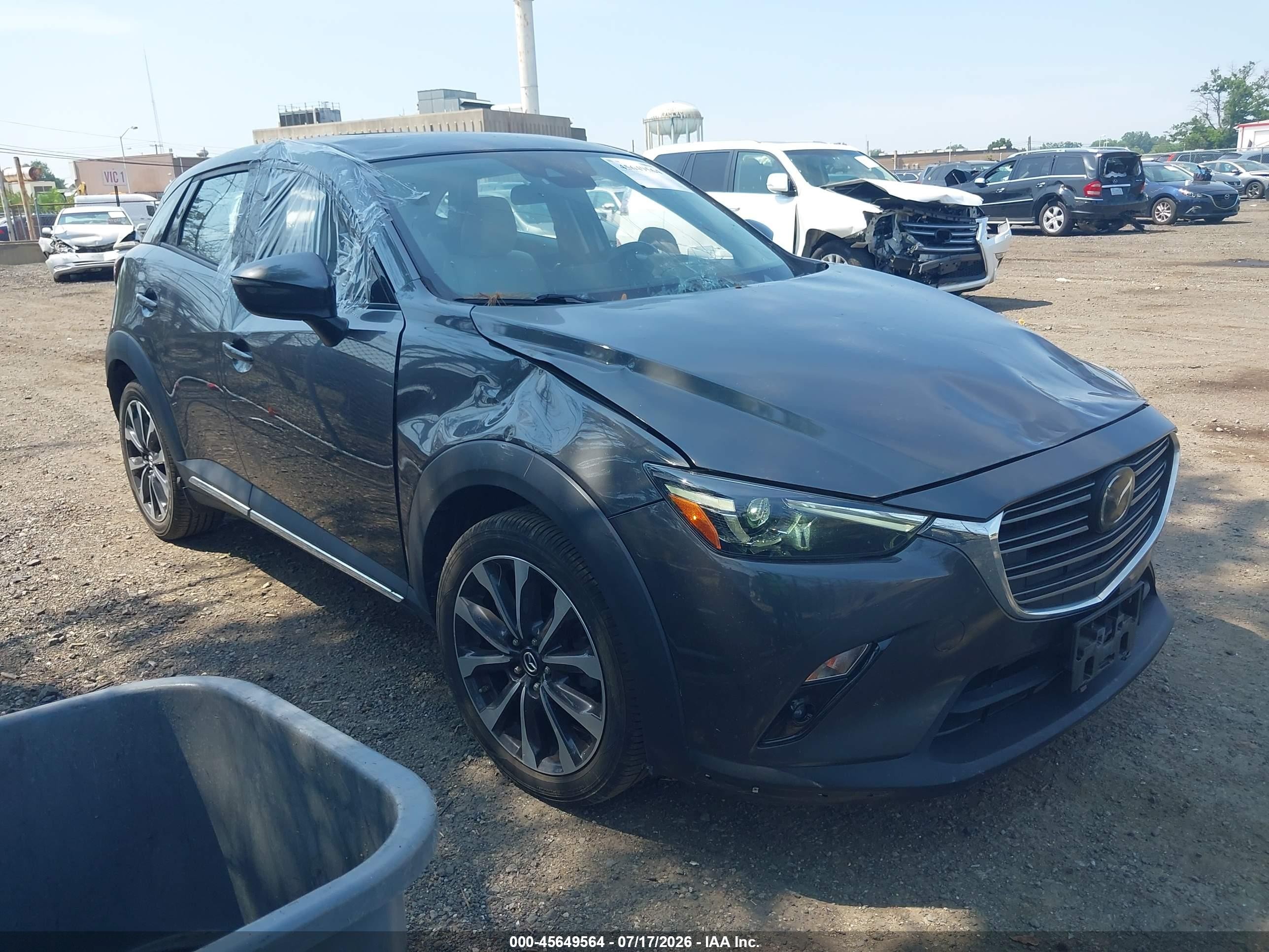 2019 Mazda CX-3 Grand Touring, VIN JM1DKFD78K0430643 — Front end