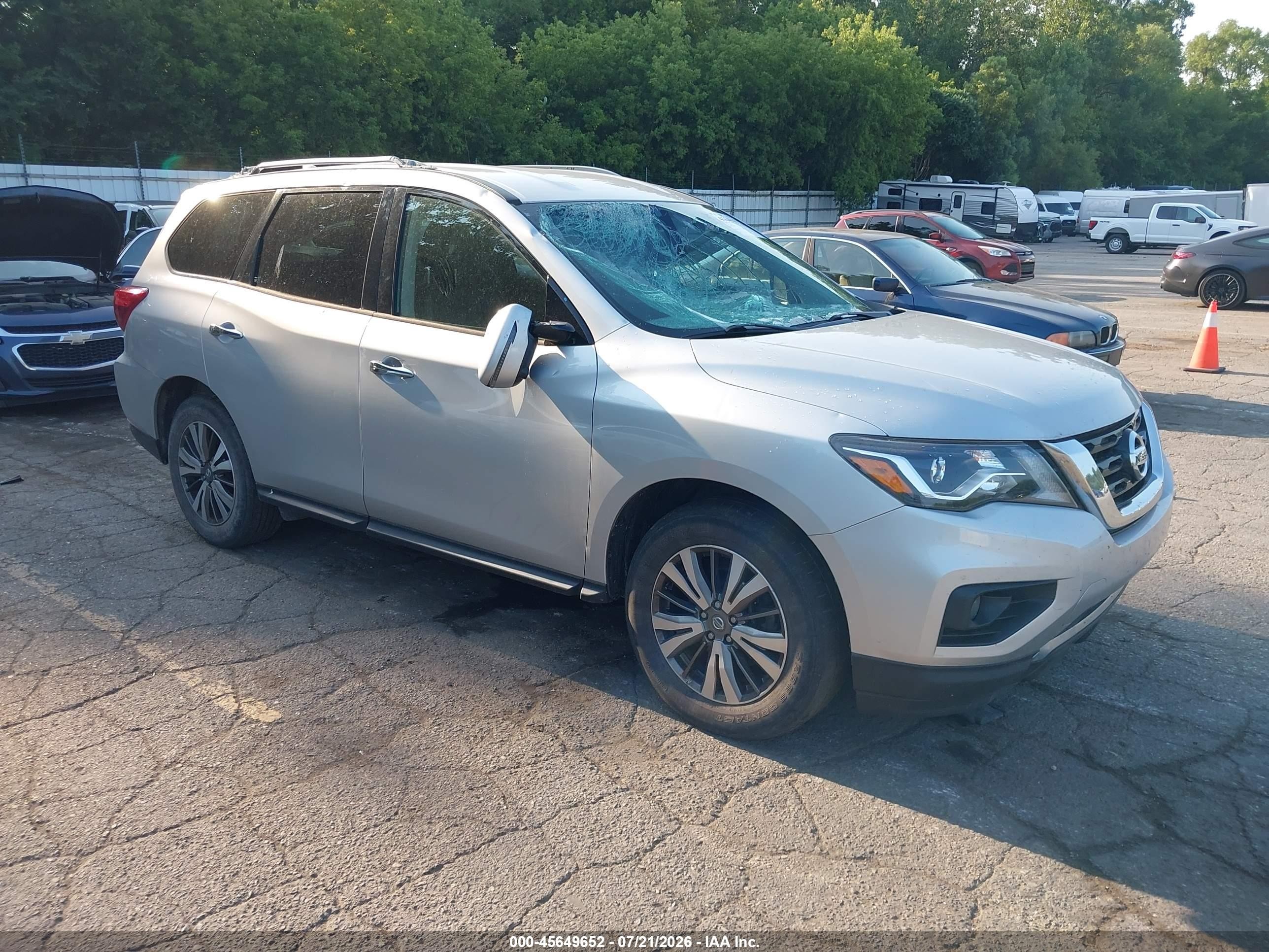 2019 Nissan Pathfinder SV, VIN 5N1DR2MM5KC601479 — Roof