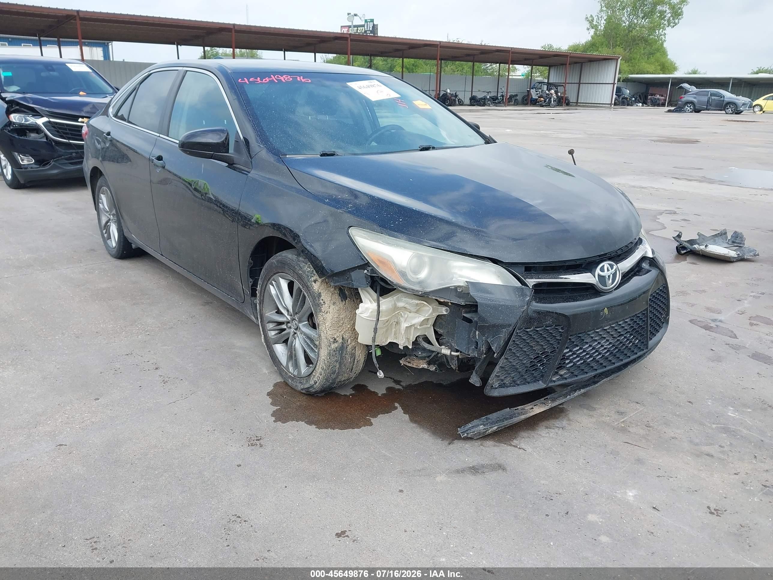 2016 Toyota Camry SE, VIN 4T1BF1FK4GU254539 — Side